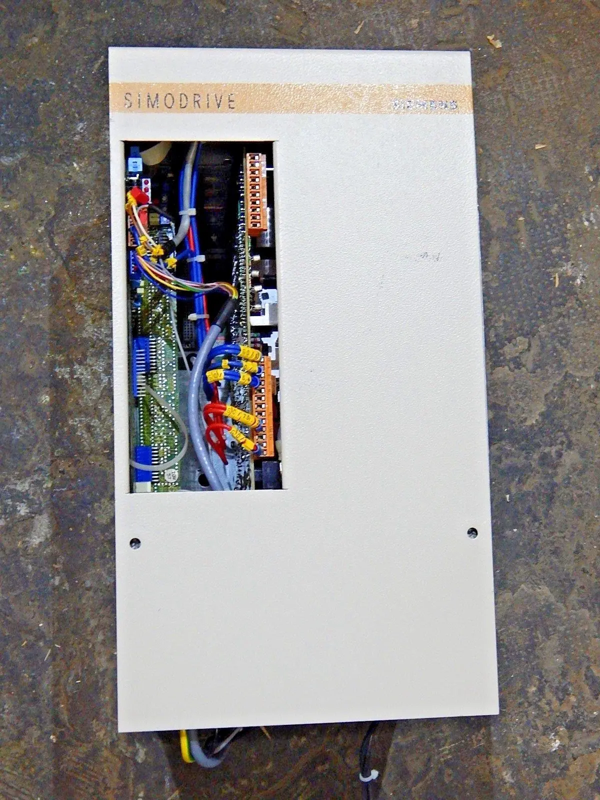 Produktfoto 1 von Siemens simodrive 6SC 6101-2A-Z // 6SC6101-2A-Z Used