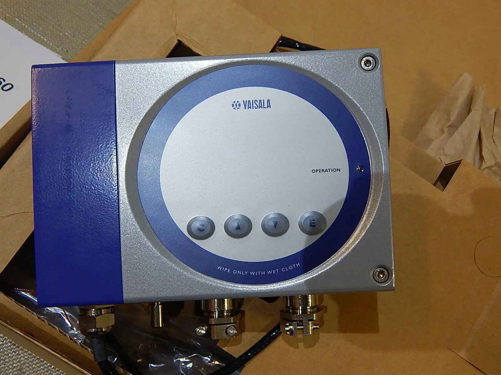 Produktfoto 1 von Vaisala: HMT363  A12BCD1A2CB2A1B2 Luftfeuchtigkeit & Temperatur Transmitter  New