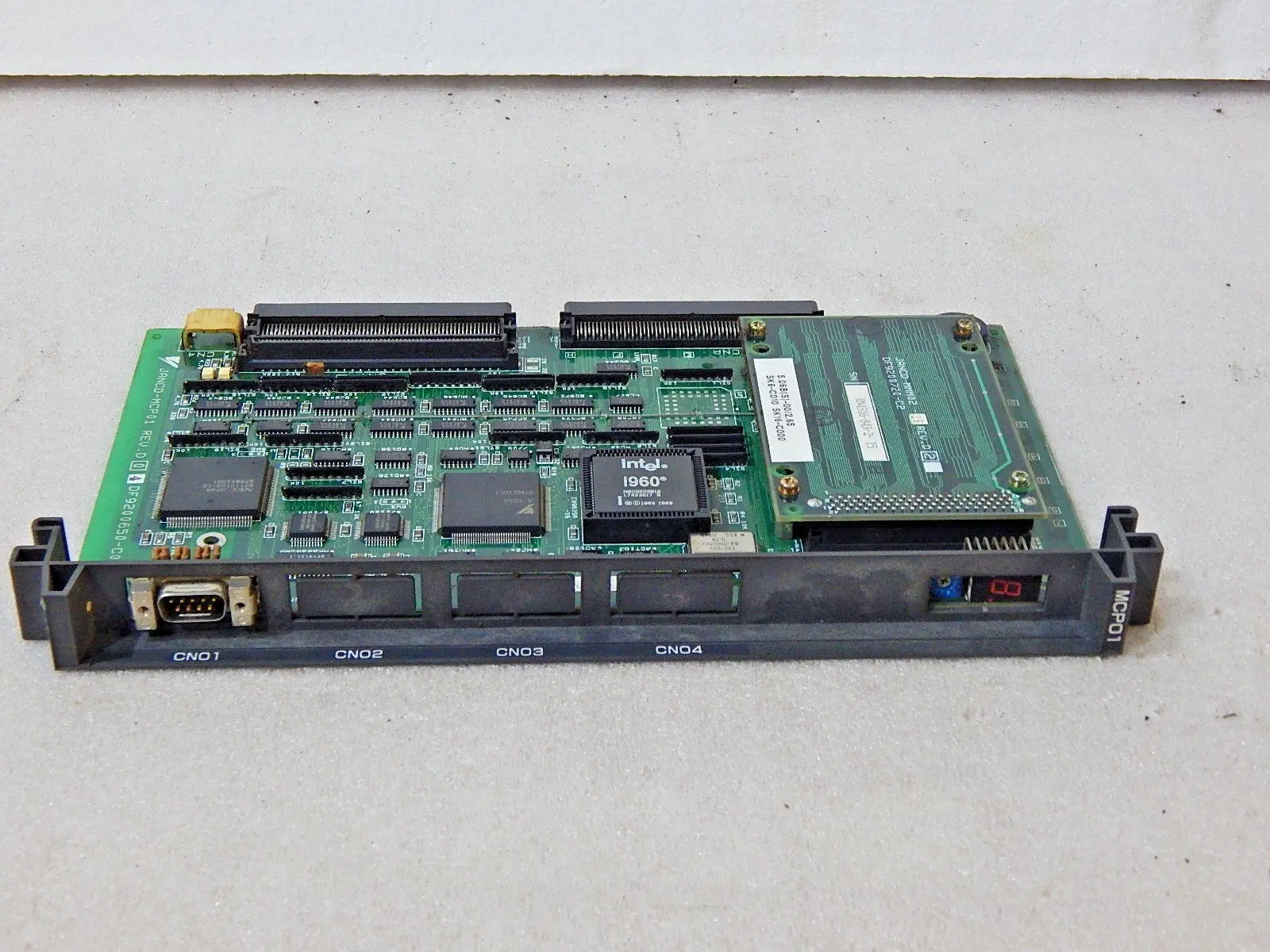 Produktfoto 1 von YASKAWA   JANCD-MCP01 REV.D04  DF9200650-C0N  Used