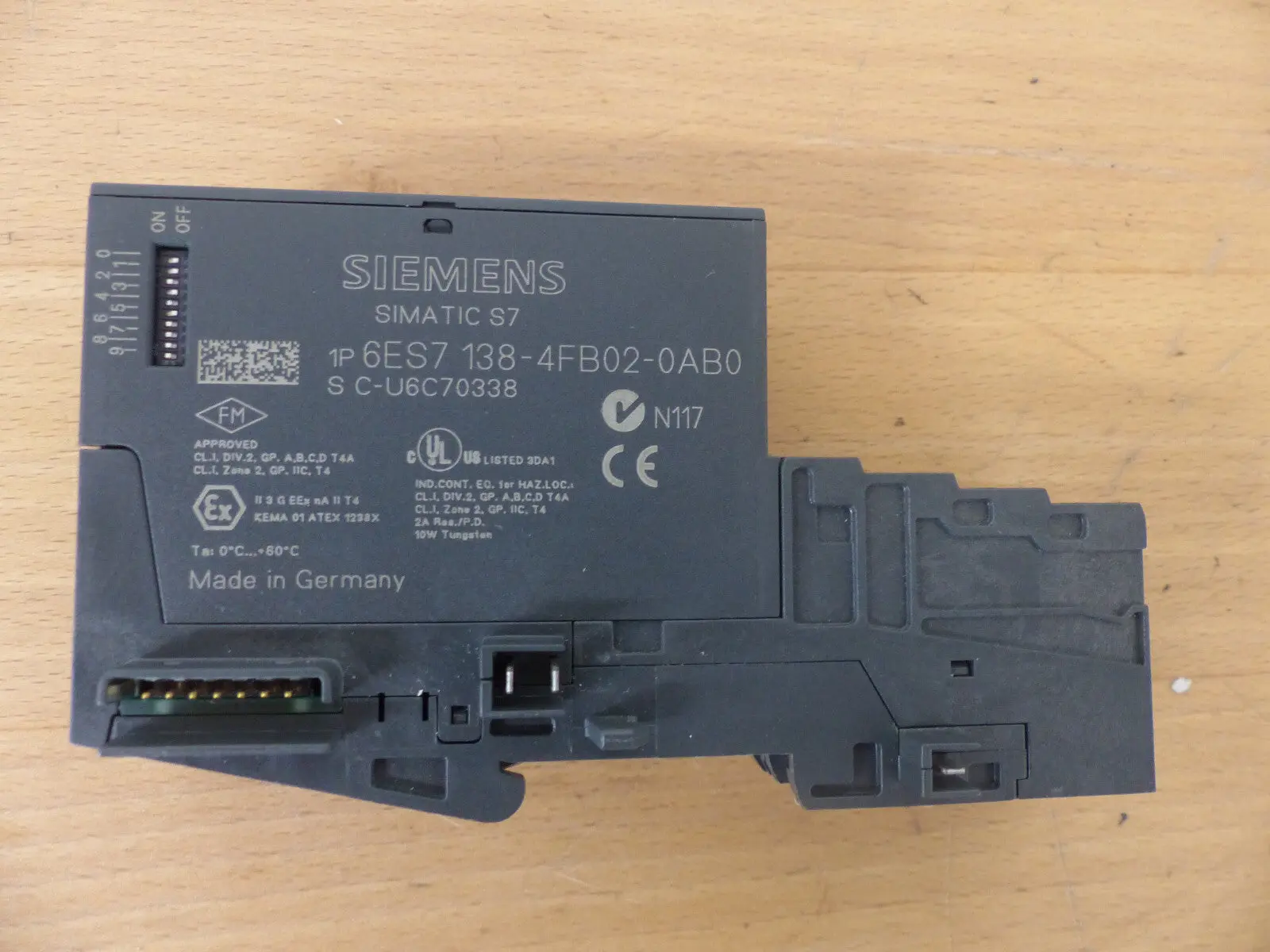 Produktfoto 1 von SIMENES SIMATIC S7 1P 6ES7 138-4FB02-0AB0