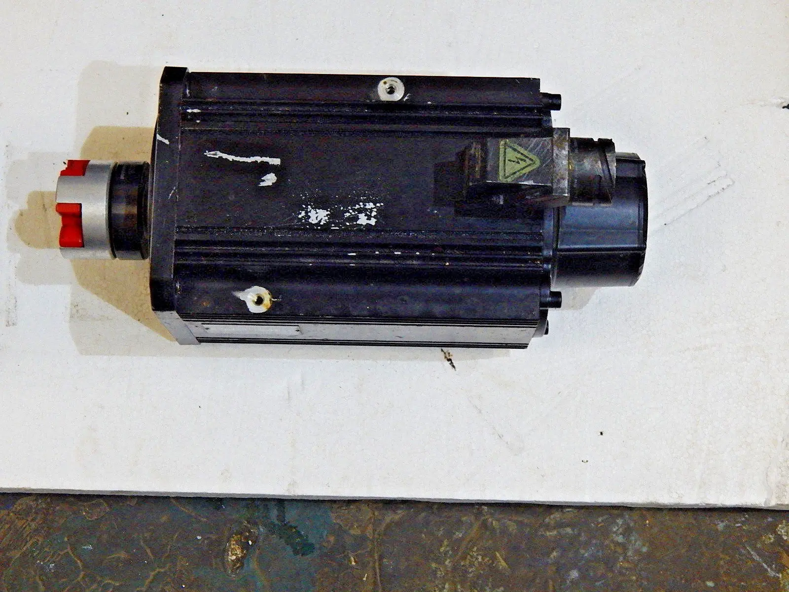 Produktfoto 1 von REXROTH INDRAMAT PERMANENT MAGNET MHD112B-024-PG0-BN SERVO MOTOR  Used