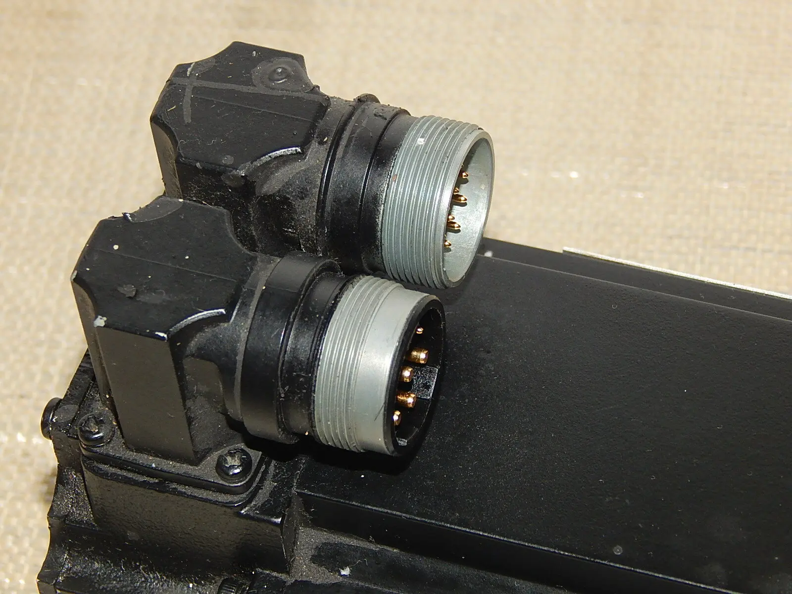 Produktfoto 1 von KUKA KS2FE-007 AC-Servomotor s.Bilder Used