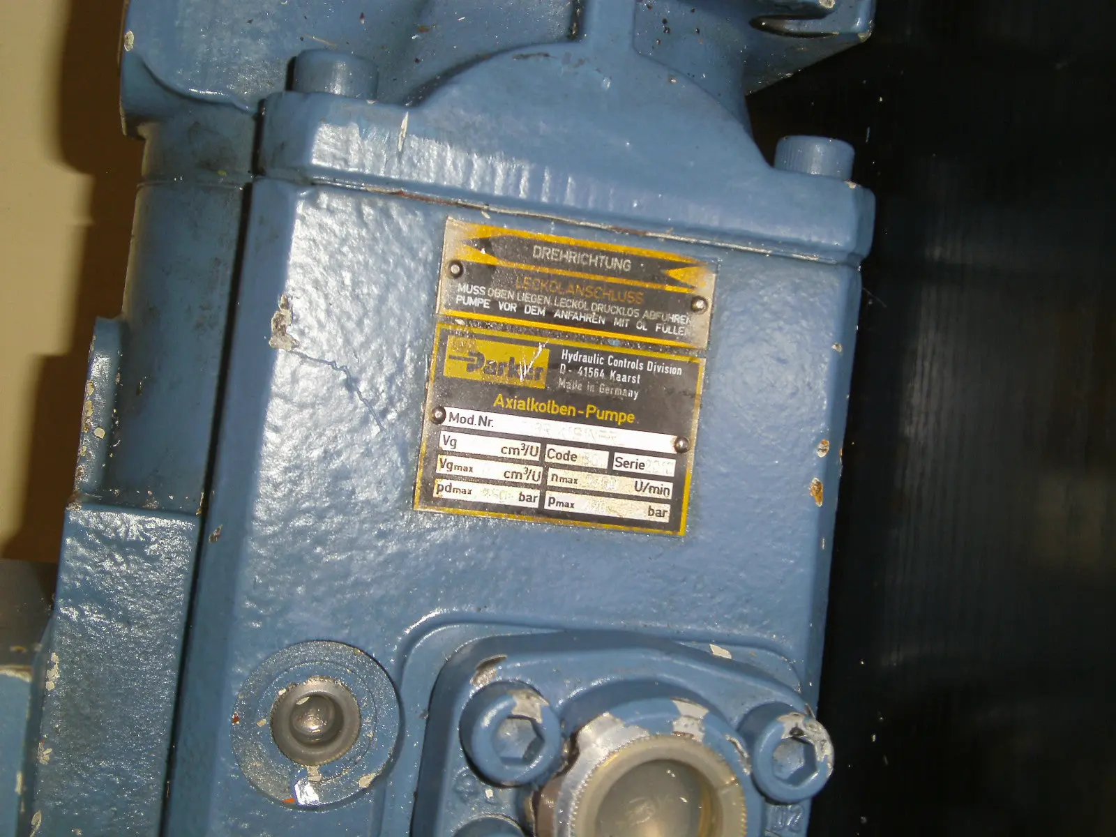 Produktfoto 1 von Parker Axialkolben-Pumpe PV016R1K1S1NPRL