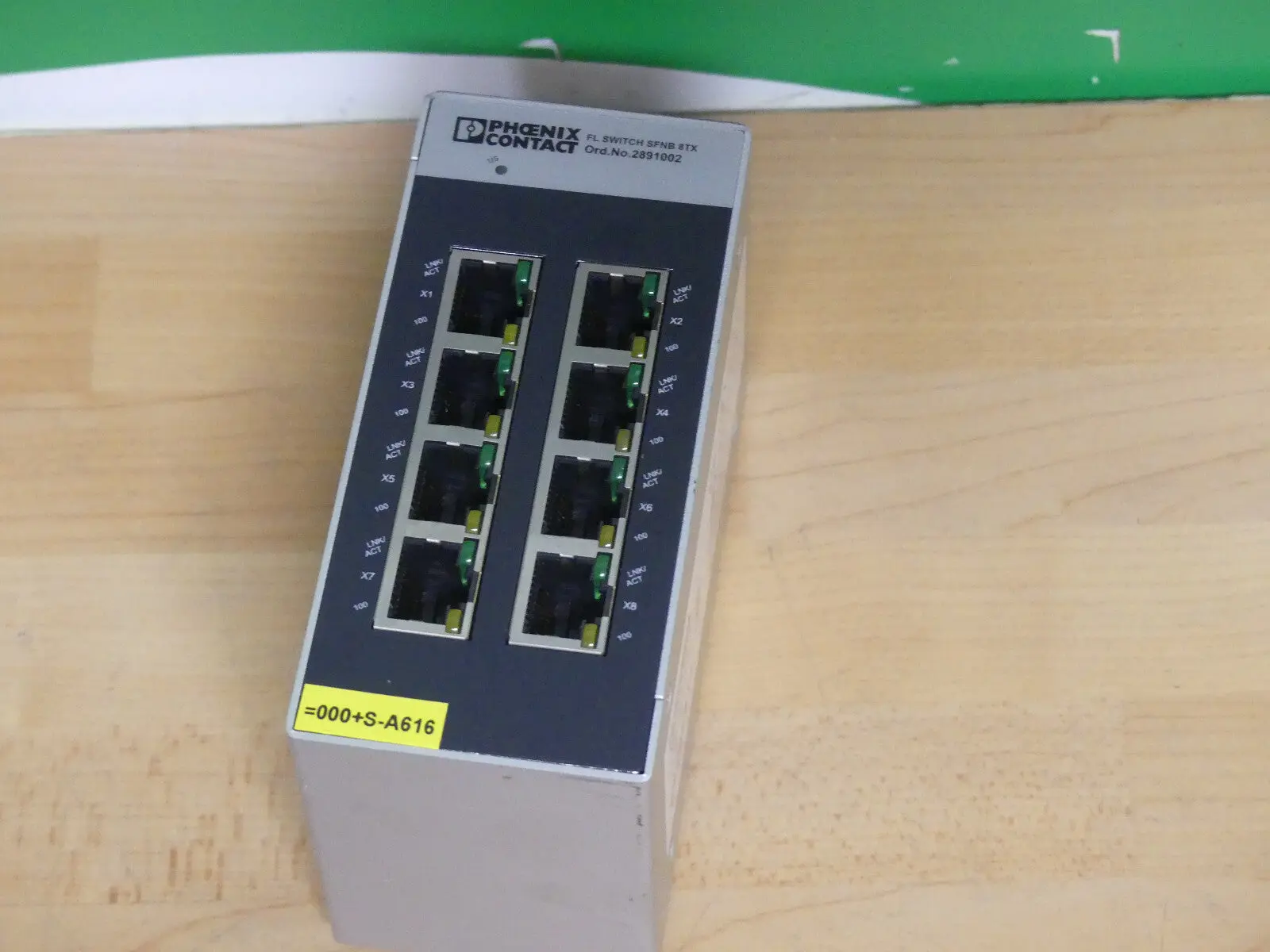 Produktfoto 1 von Phoenix Contact FL SWITCH SFNB 8TX used