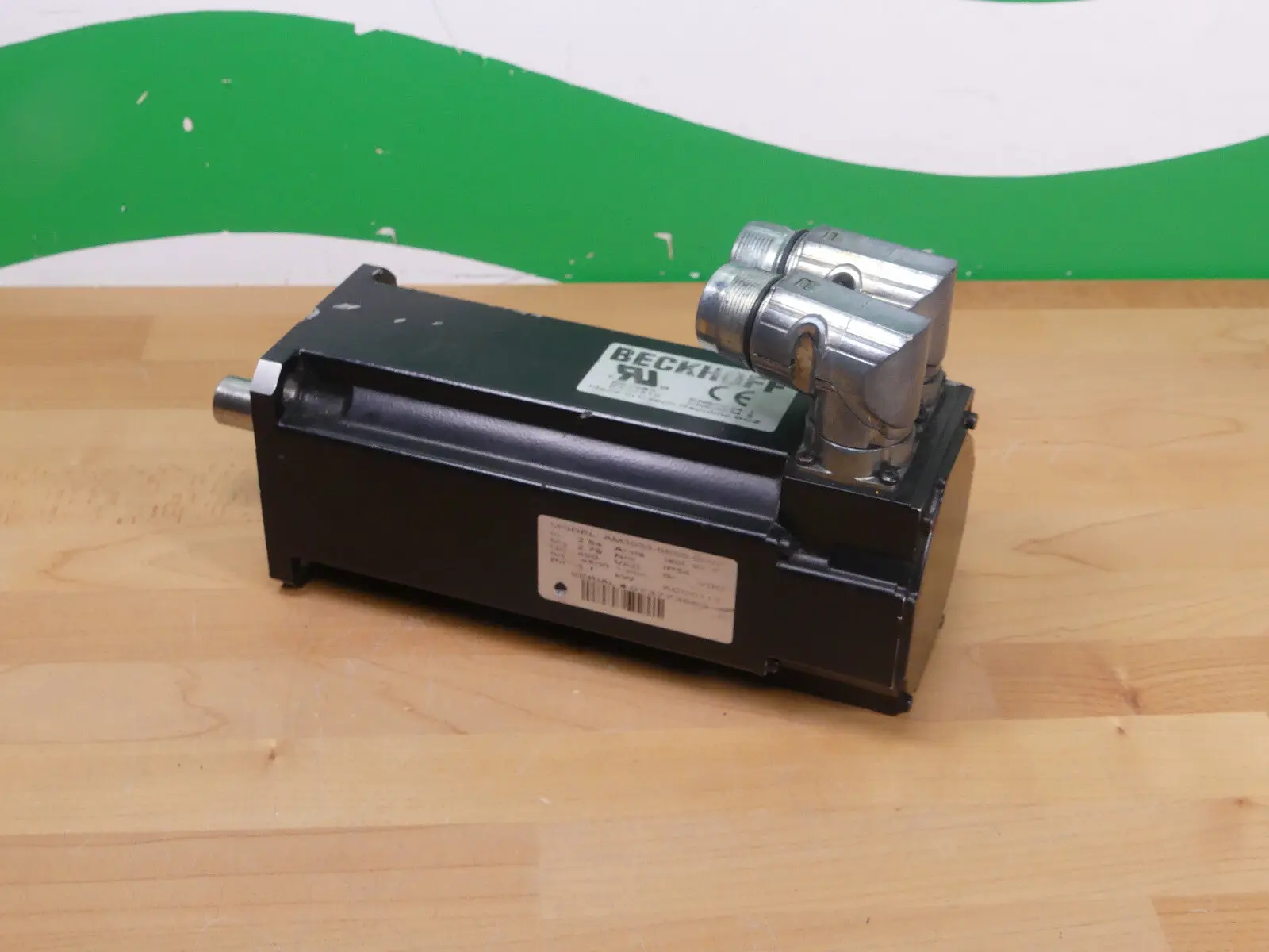Produktfoto 1 von BECKHOFF AM3033-0E00-0000 Servomotor