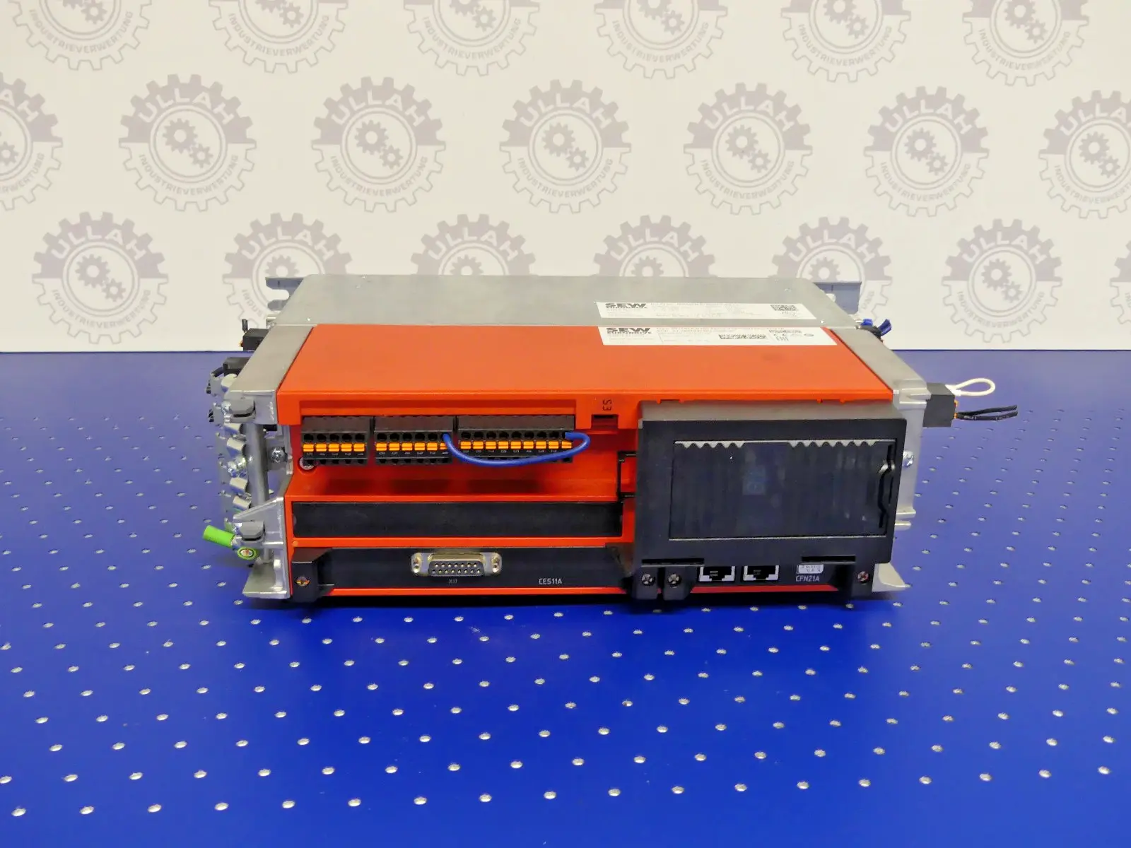 Produktfoto 1 von SEW MDX91A-0160-5E3-4-T02/CES11A/CFN21A