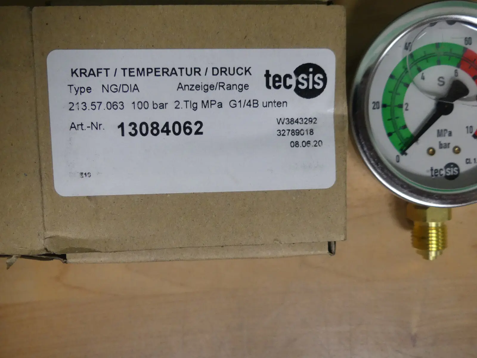 Produktfoto 1 von Tecsis Manometer NG/DIA  13084062  100 bar