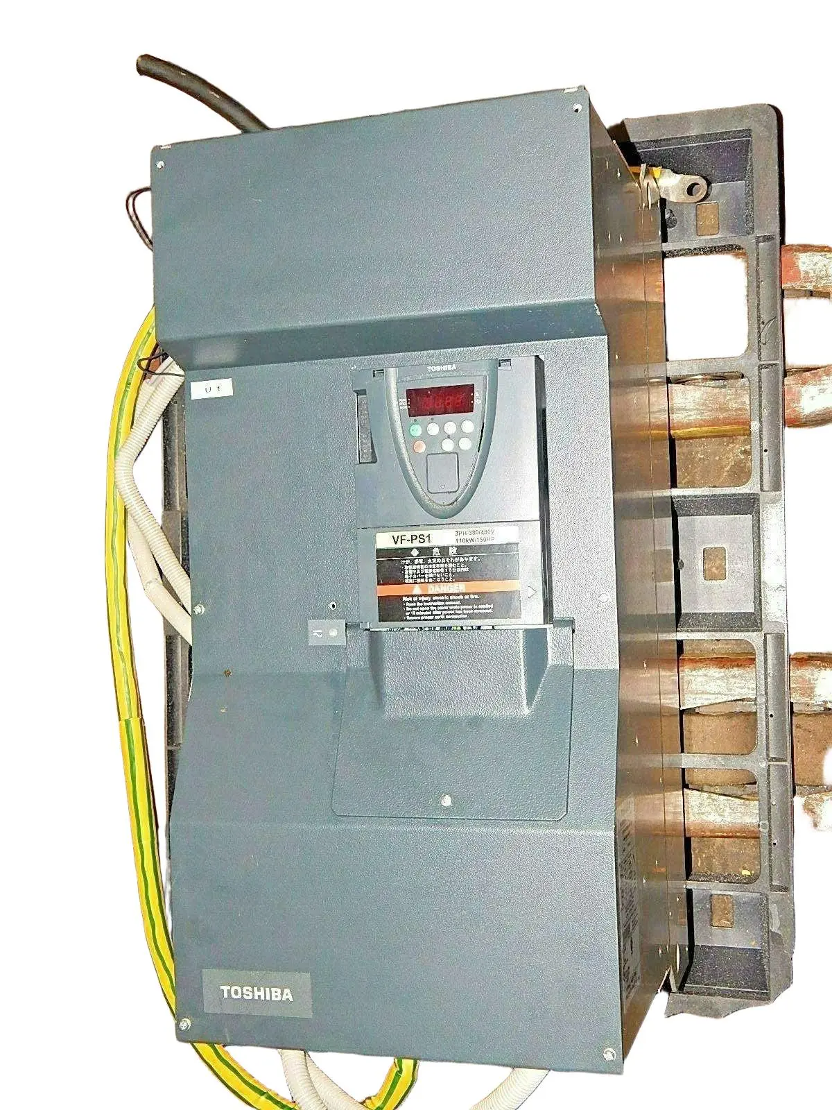 Produktfoto 1 von TOSHIBA Transistor Inverter VFPS1-4110KPC-WP (5) 110KW-164KVA-150HP Used