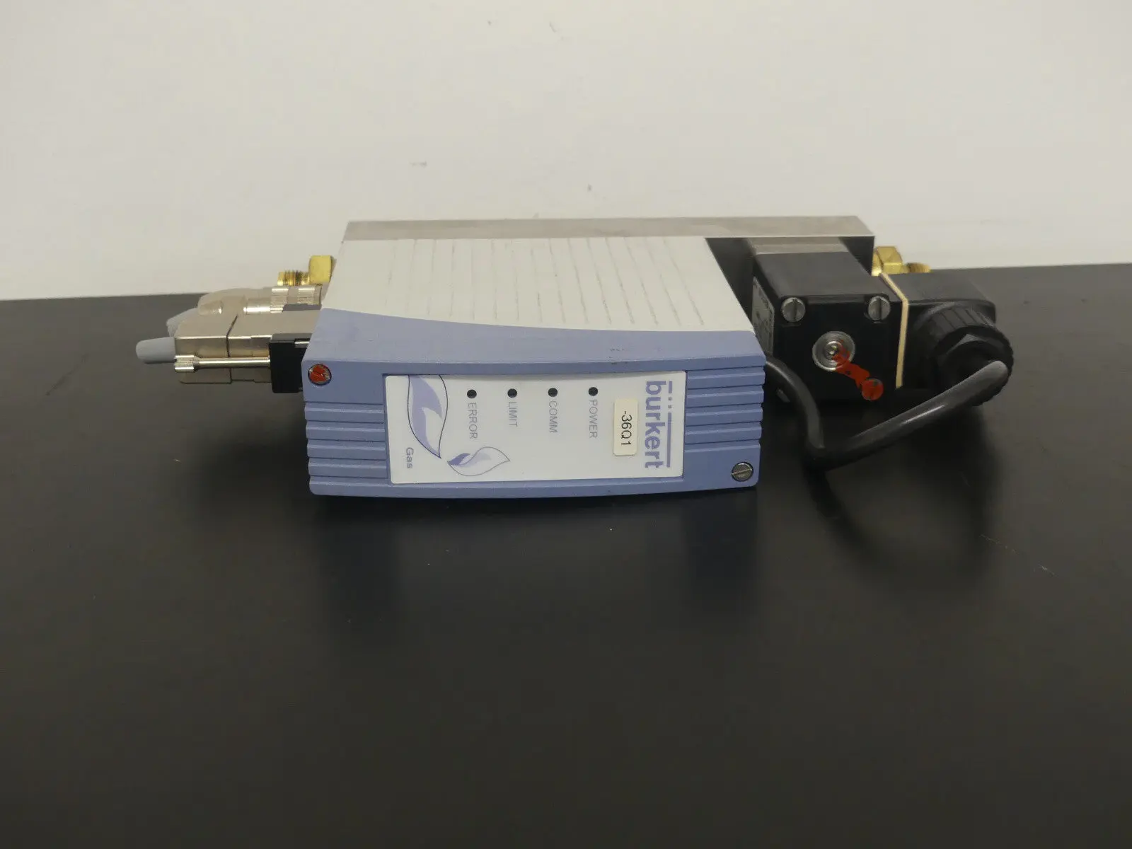 Produktfoto 1 von BÜRKERT 8712 50,0 N1/min N2 DURCHFLUSS-MESSGERÄT mit 2873 A 0.8 used s.Bilder