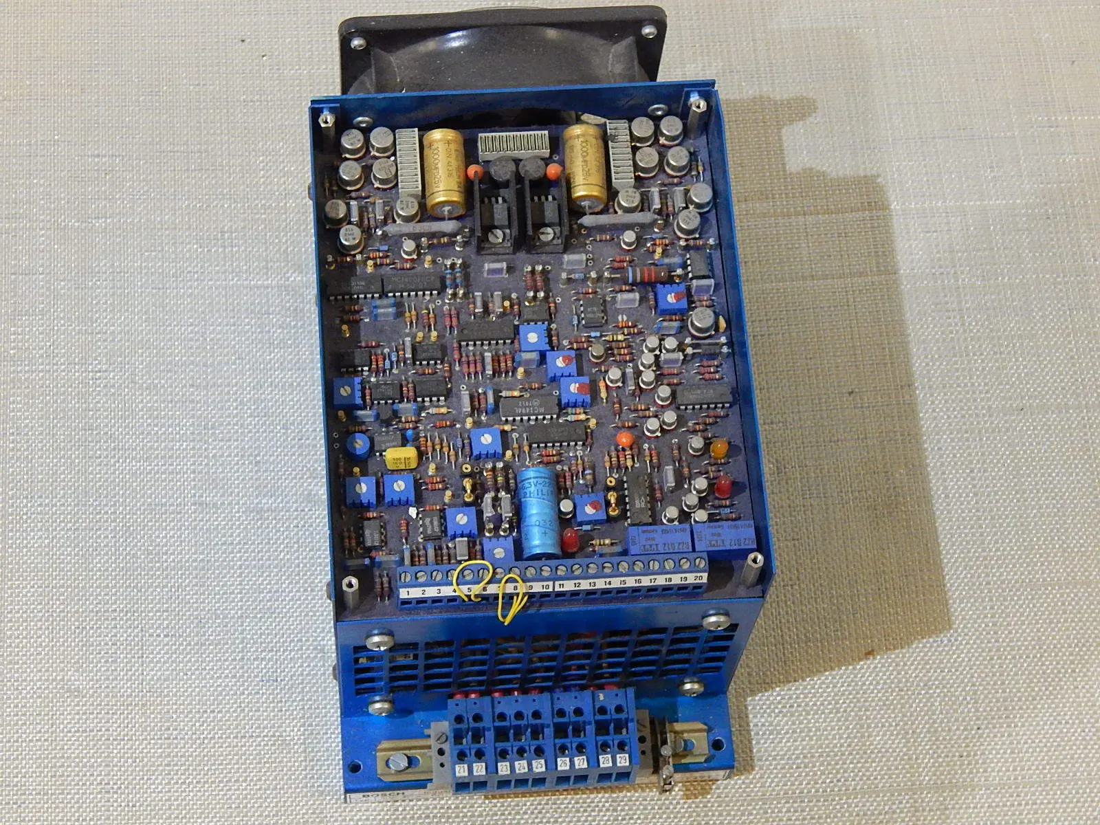 Produktfoto 1 von Bosch Industrieausrüstung Steuerungs Gerät TV 6-60 V / 41-1723 Used