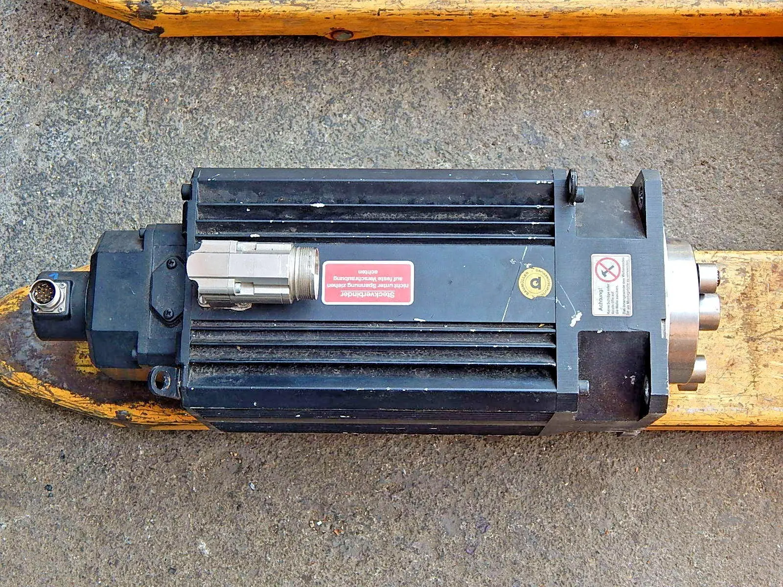 Produktfoto 1 von BAUMÜLLER Servomotor   DS 100-M  Used