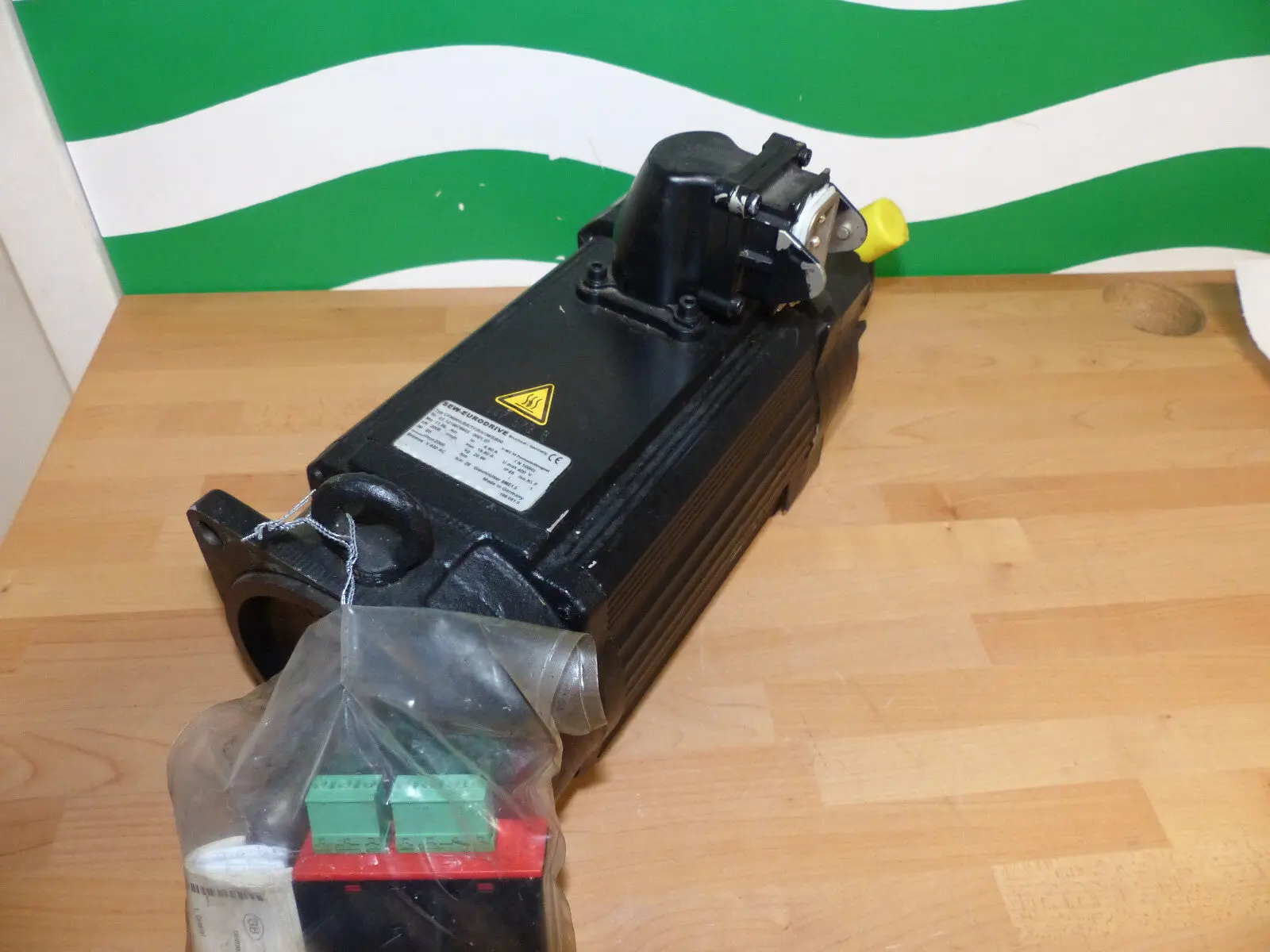 Produktfoto 1 von SEW EURODRIVE CFM90S/BR/TF/RH1M/SB50 used s.Bilder