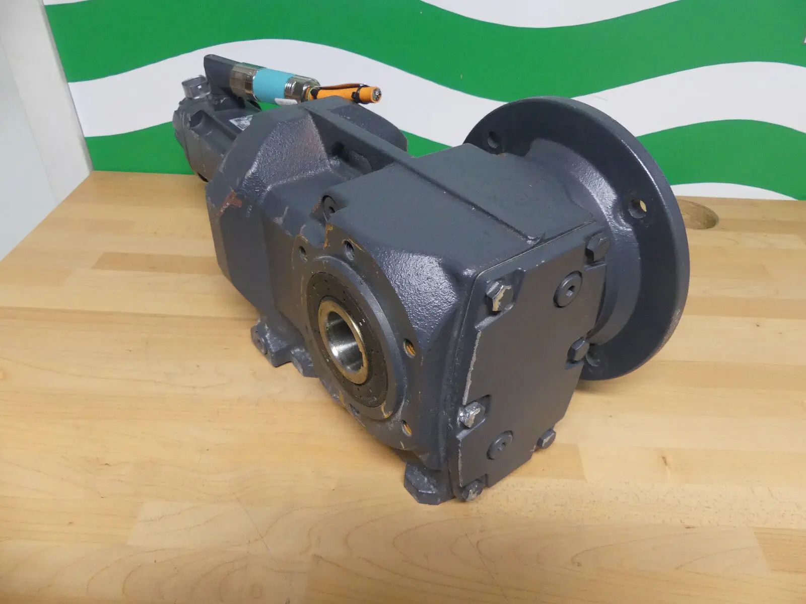 Produktfoto 1 von siemens simotics 1fg1505-5rc36-4fc2-z mit getriebe