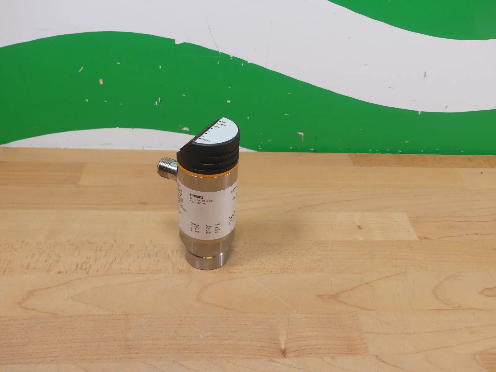 Produktfoto 1 von IFM Drucksensor PN5002 onhe Verpackung