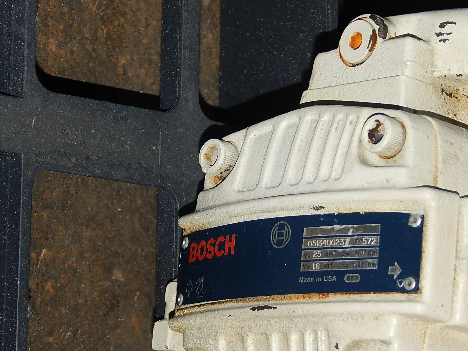 Produktfoto 1 von Bosch Radialkolbenpumpe Hydraulikpumpe 051340023 FD 572 140bar mit ABB Motor