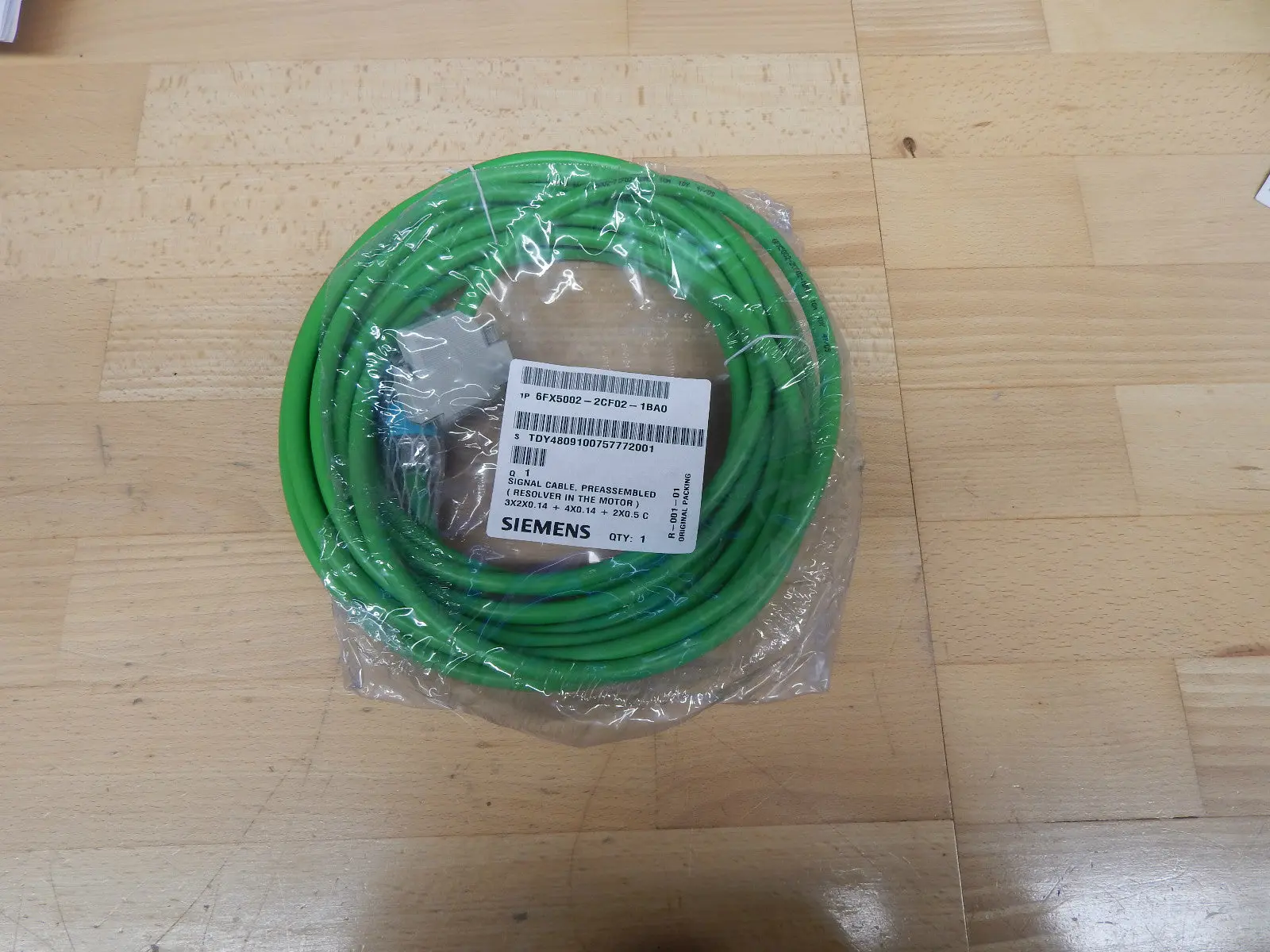 Produktfoto 1 von Siemens Motion Cable 6FX5002-2CF02-1BA0//  6FX50022CF021BA0   OVP
