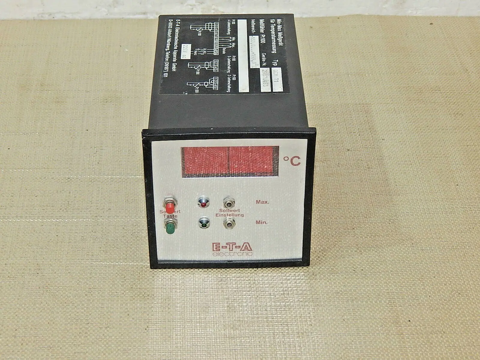 Produktfoto 1 von E-T-A Digital-Messgerät für Temperaturmessung DCM 71 Gerätnr: 29870483