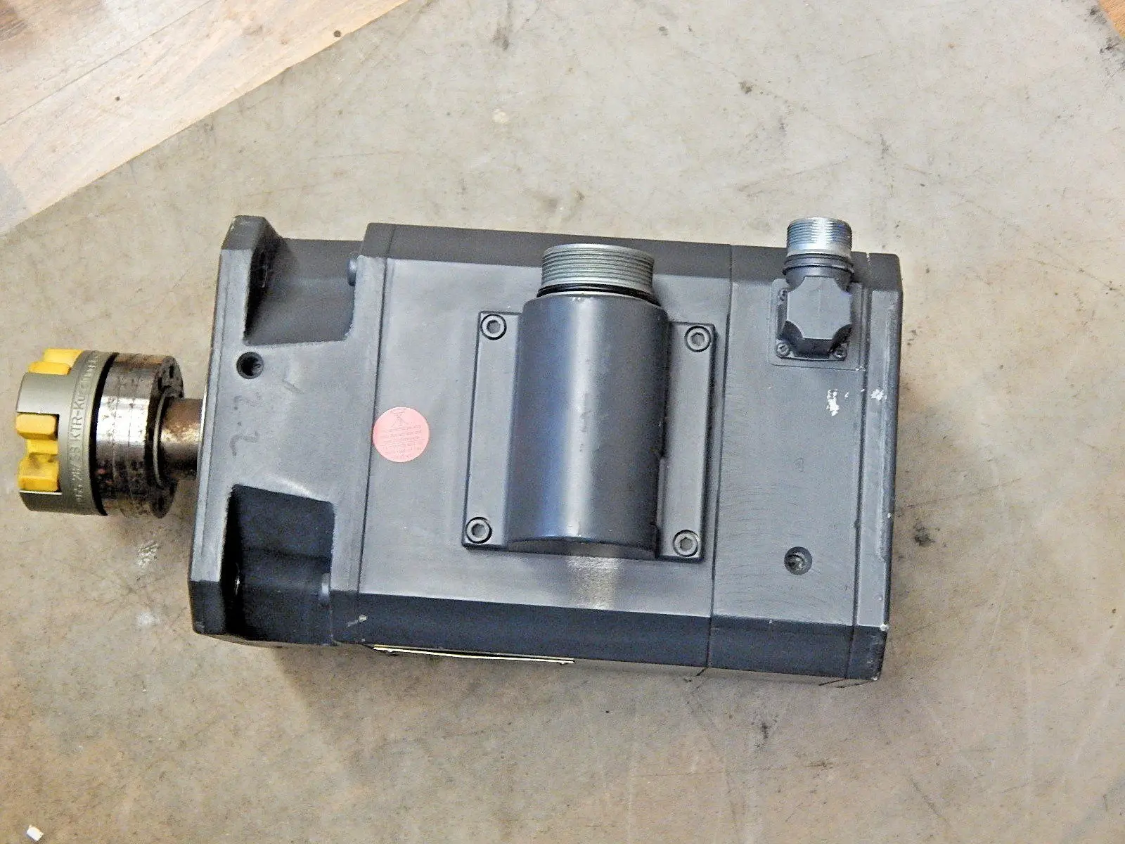 Produktfoto 1 von SIEMENS 3~Servomotor  1FT6082-1AF71-1EG1 Used