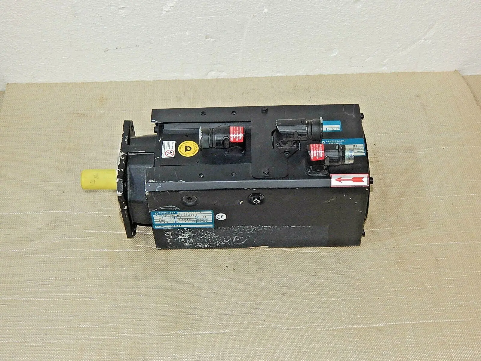 Produktfoto 1 von Baumüller DSD 056 S54020-5 Servomotor DSD056S54020-5 used