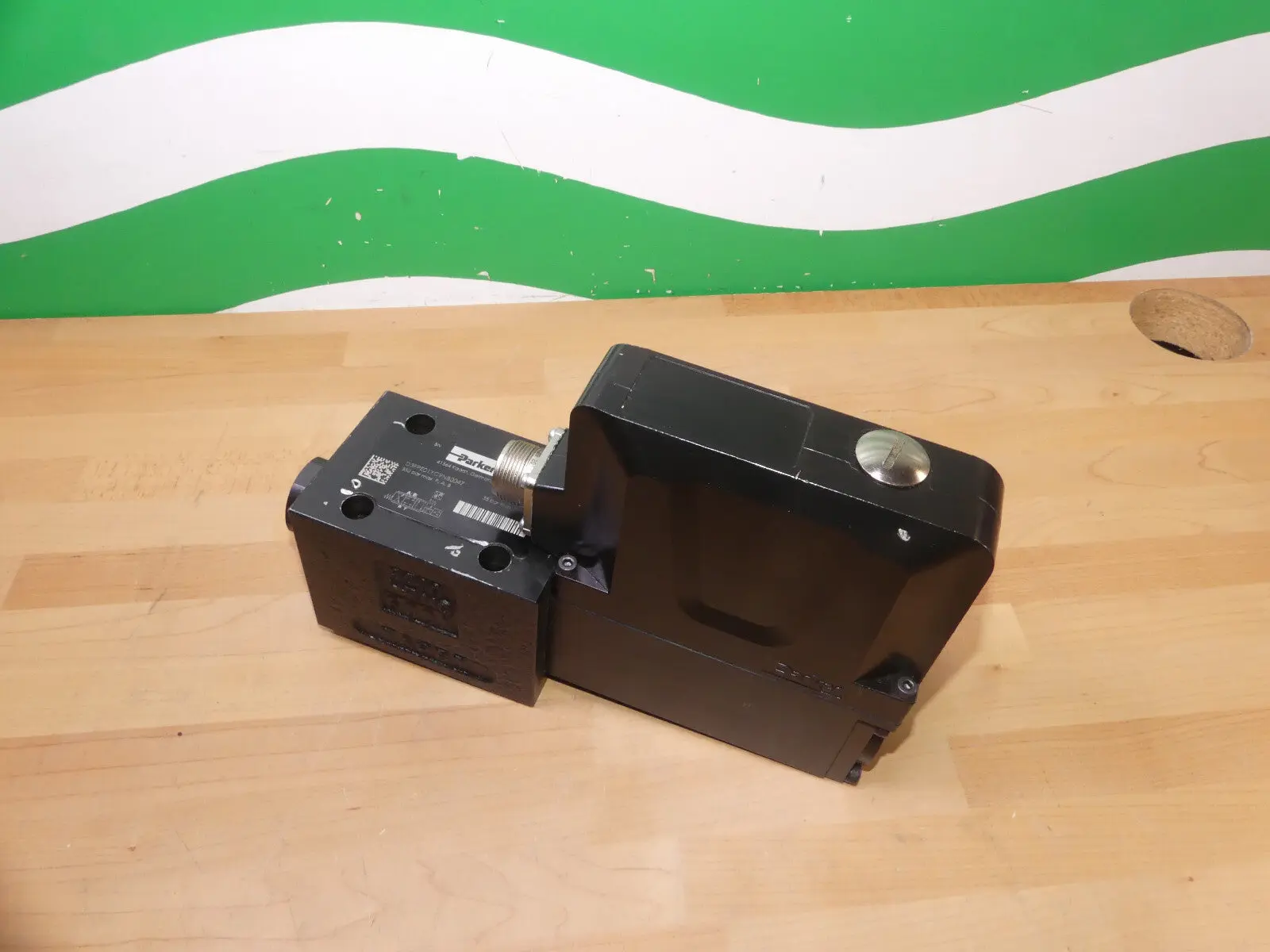 Produktfoto 1 von parker D3FPE01YC9NB0047  Hydraulikventil