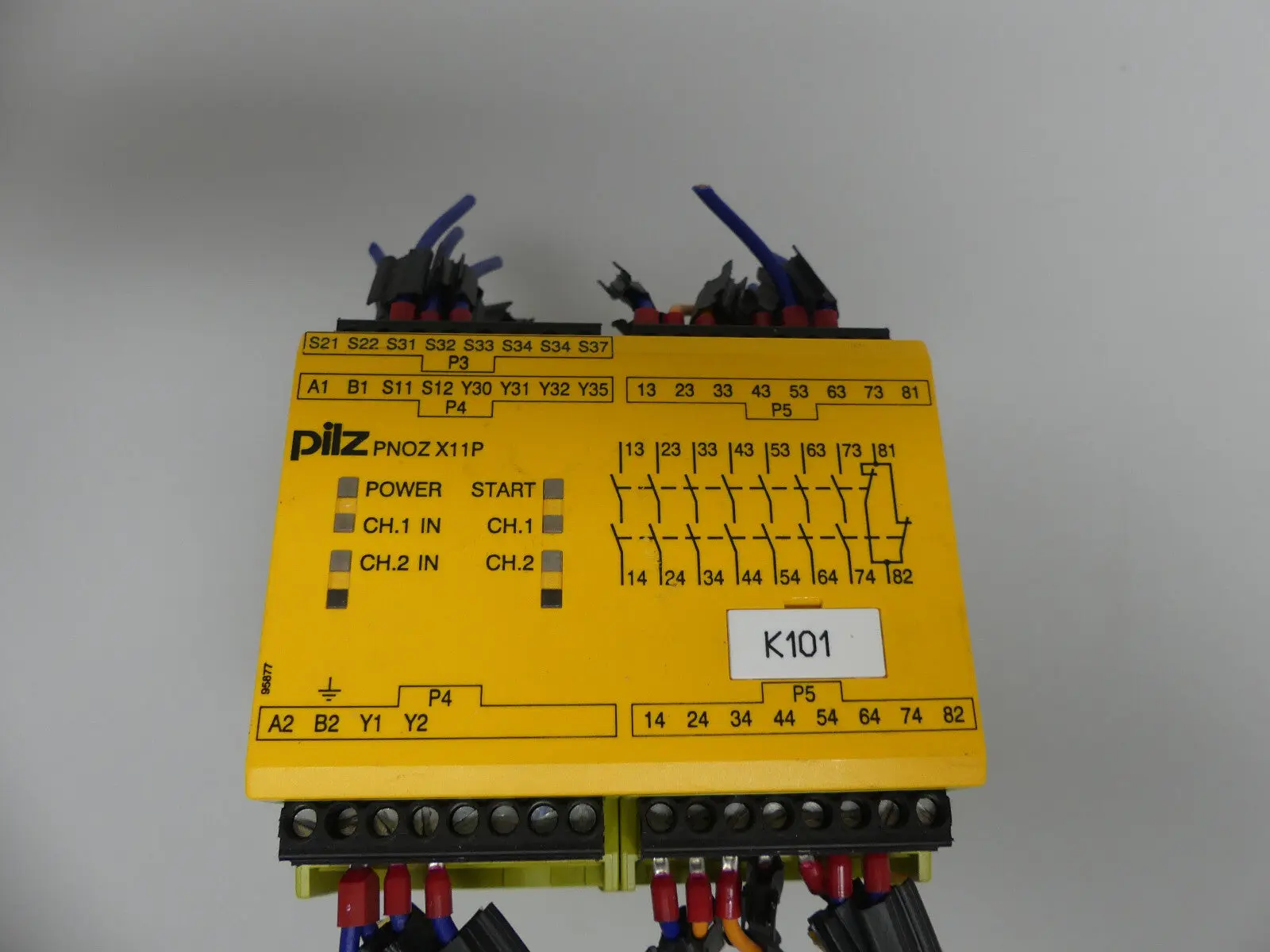 Produktfoto 1 von Pilz 777080 PNOZ X11P Sicherheitsschaltgerät