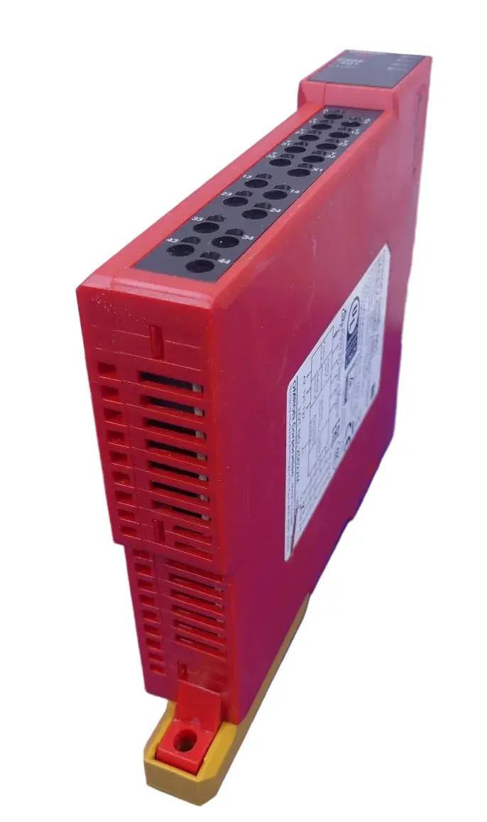 Produktfoto 1 von OMRON SAFETY RELAY UNIT G9SE-401