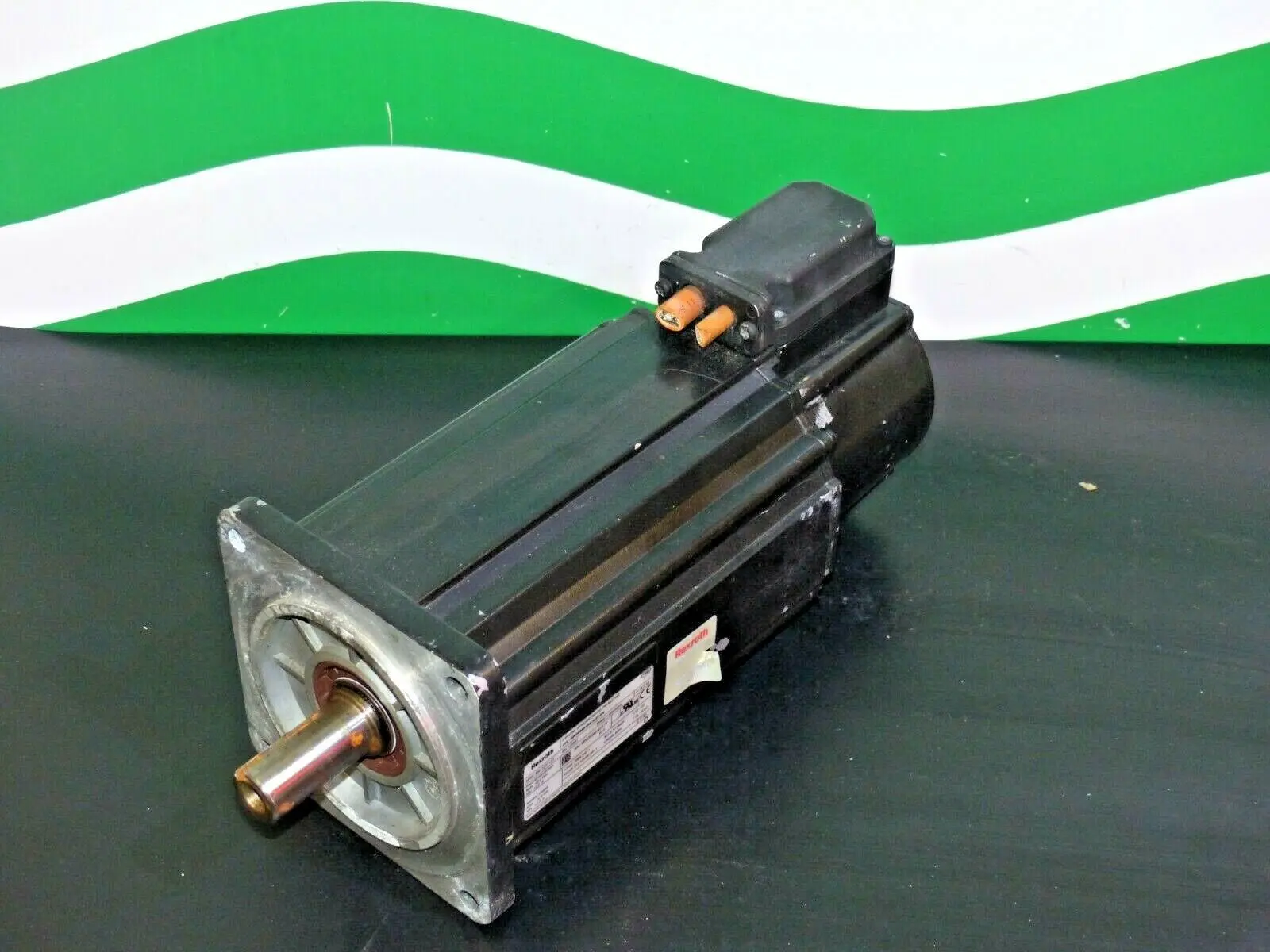 Produktfoto 1 von Rexroth MKD090B-058-KG0-KN