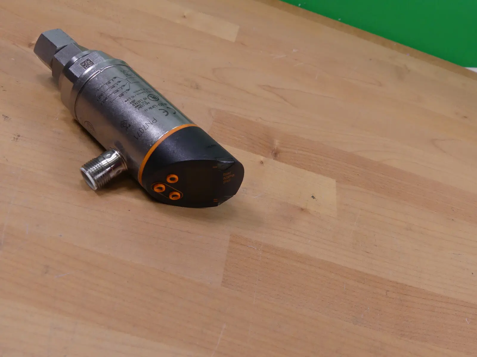 Produktfoto 1 von IFM Drucksensor mit Display PN7071