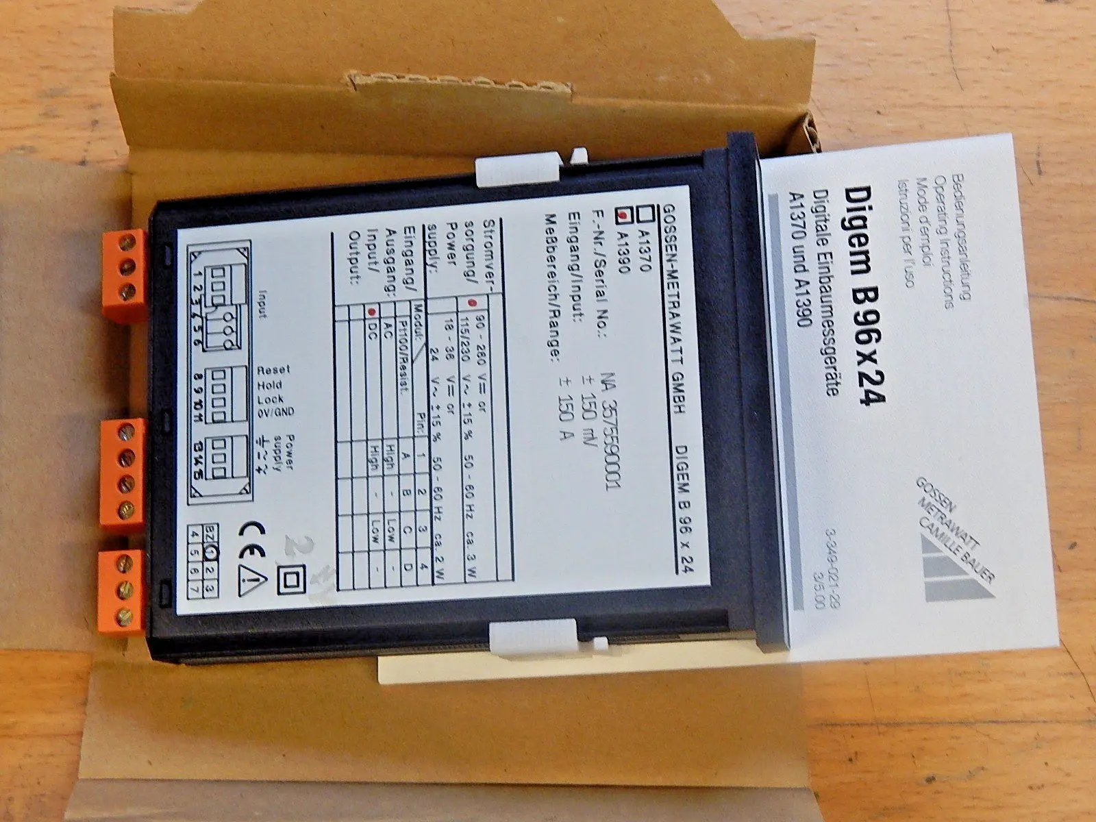 Produktfoto 1 von GOSSEN METRAWATT DIGEM B 96X24  Digital Einbaumessgerät Neu