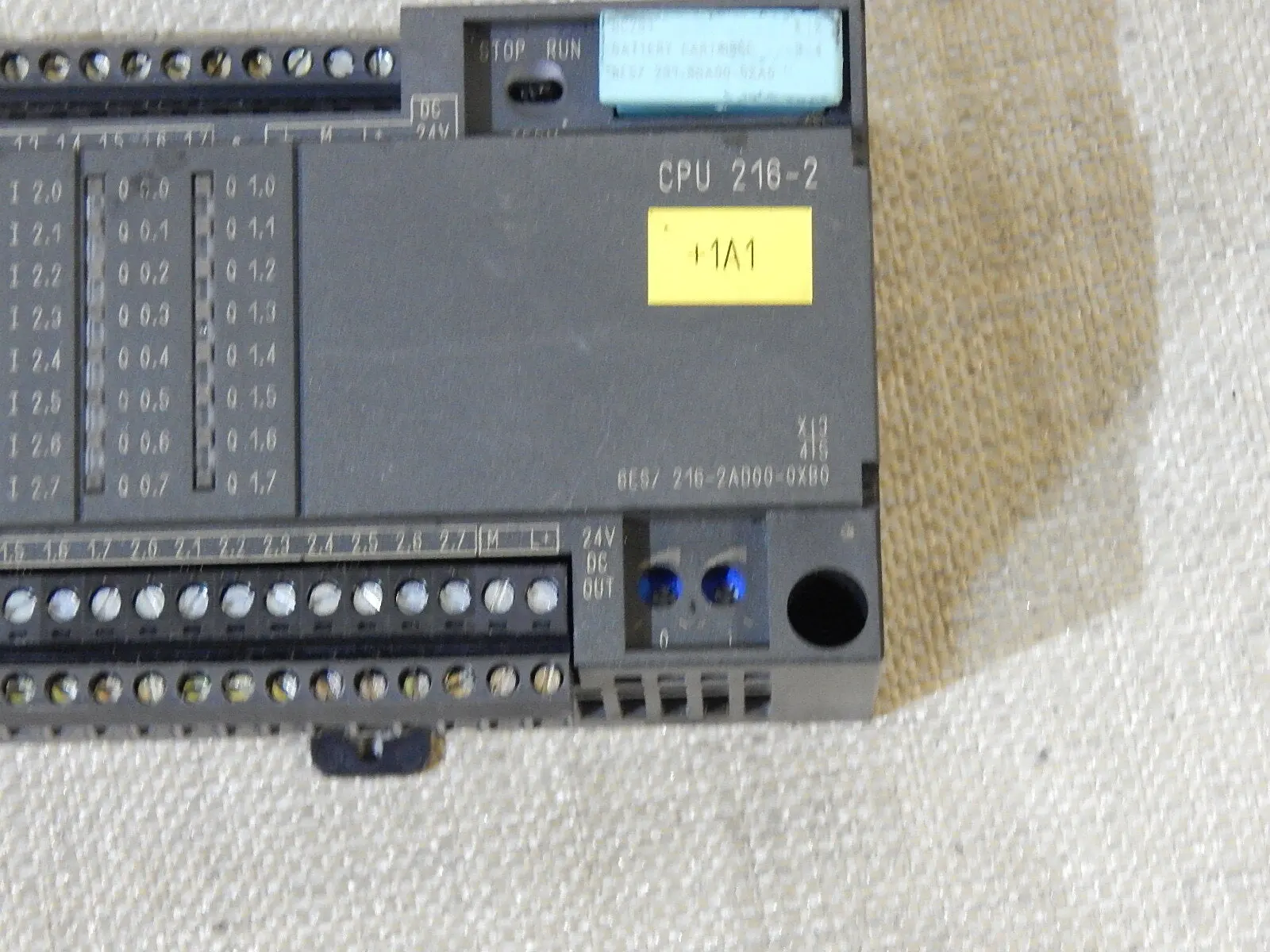 Produktfoto 1 von Siemens simatic S7-200  6ES7216-2AD00-0XB0   Ohne Deckel  Als ersatzteil
