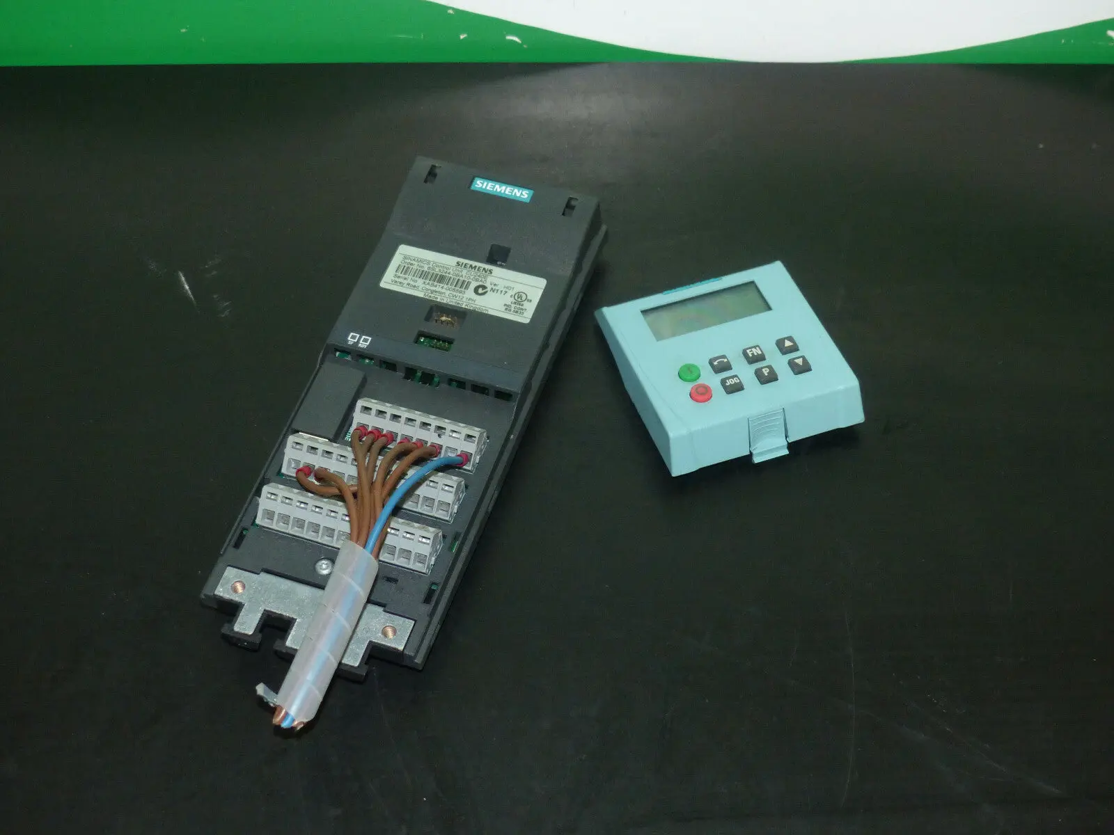 Produktfoto 1 von Siemens 6SL3244-0BA10-0BA0 + 6SL3255-0AA00-4BA1