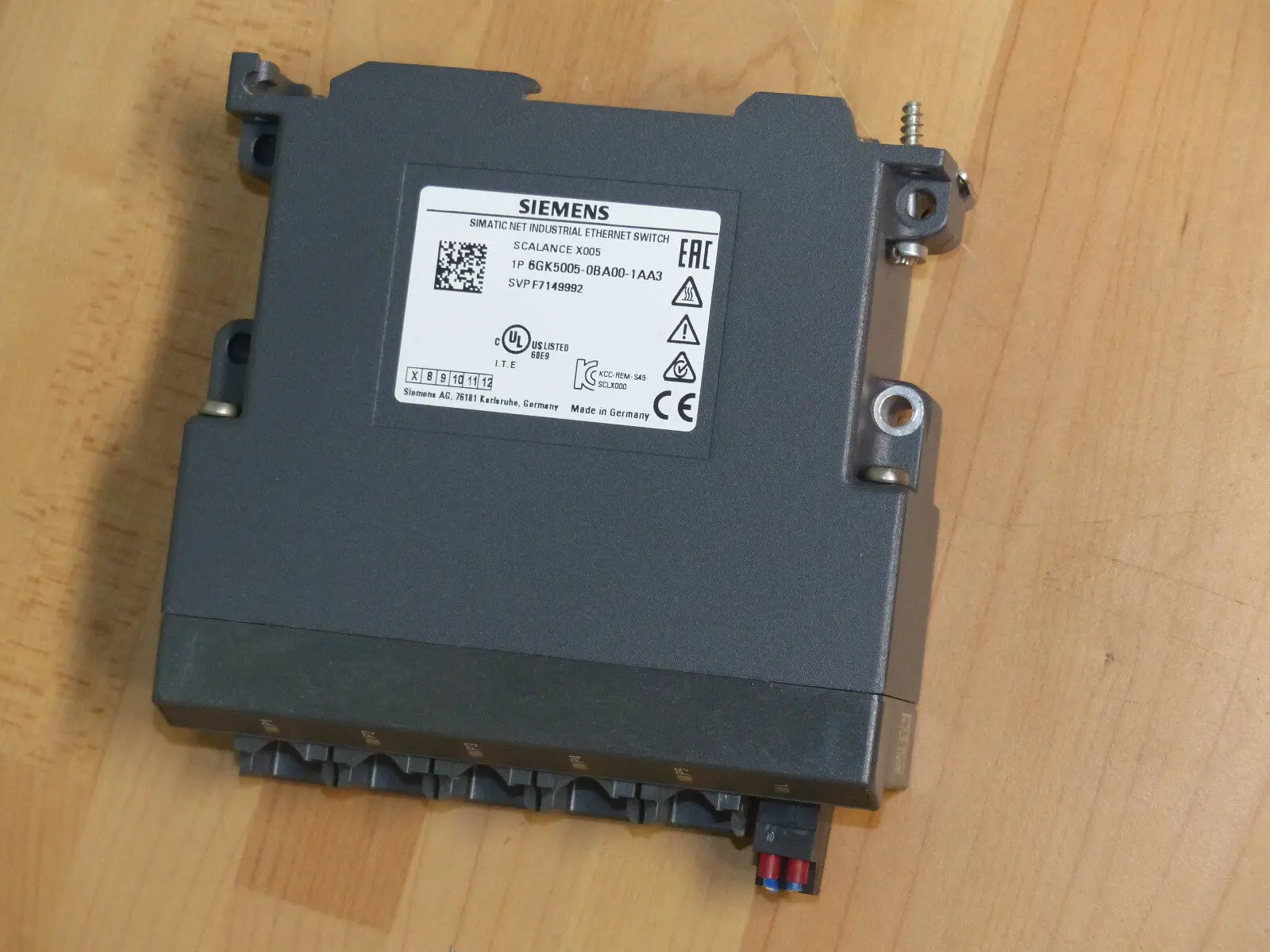 Produktfoto 1 von Siemens 6GK5005-0BA00-1AA3 SCALANCE