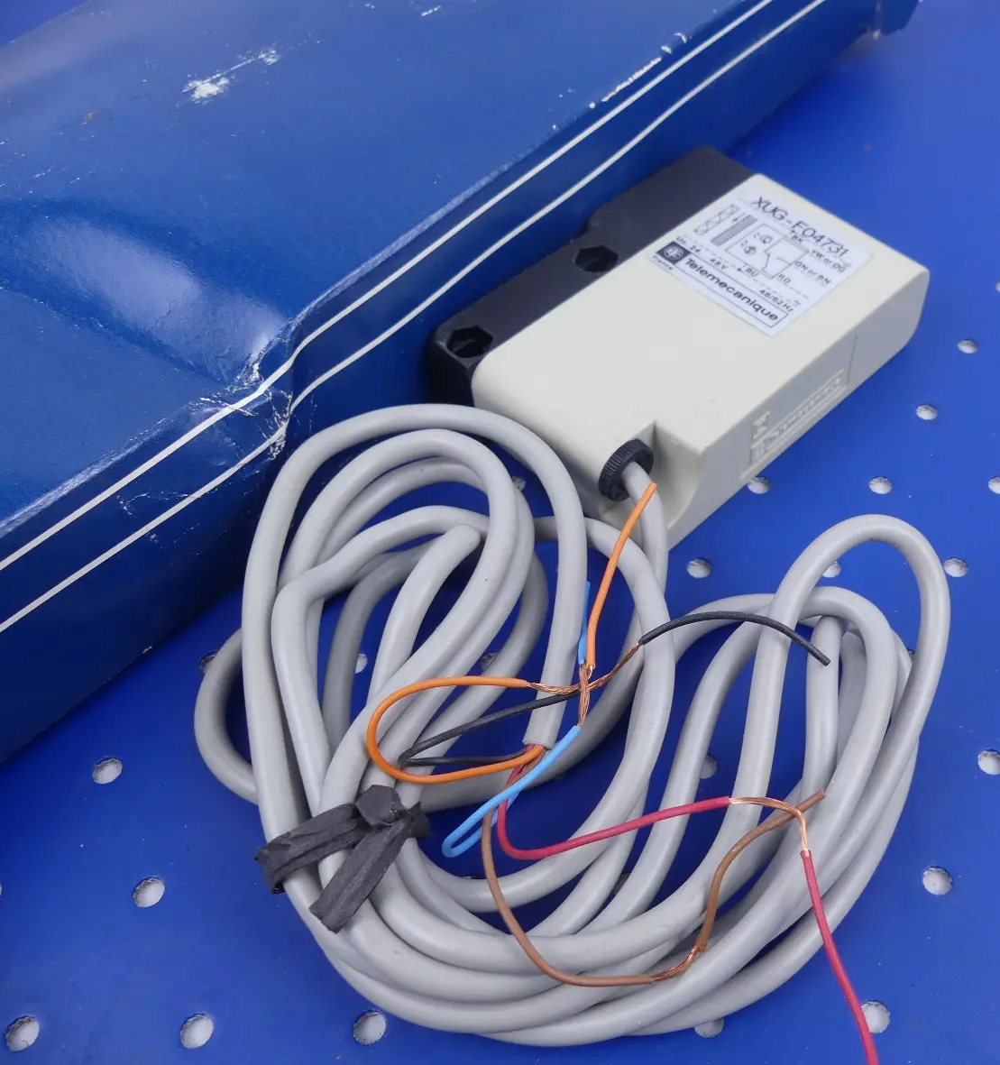 Produktfoto 1 von Telemecanique XUG-F04731 Näherungssensor Sensor