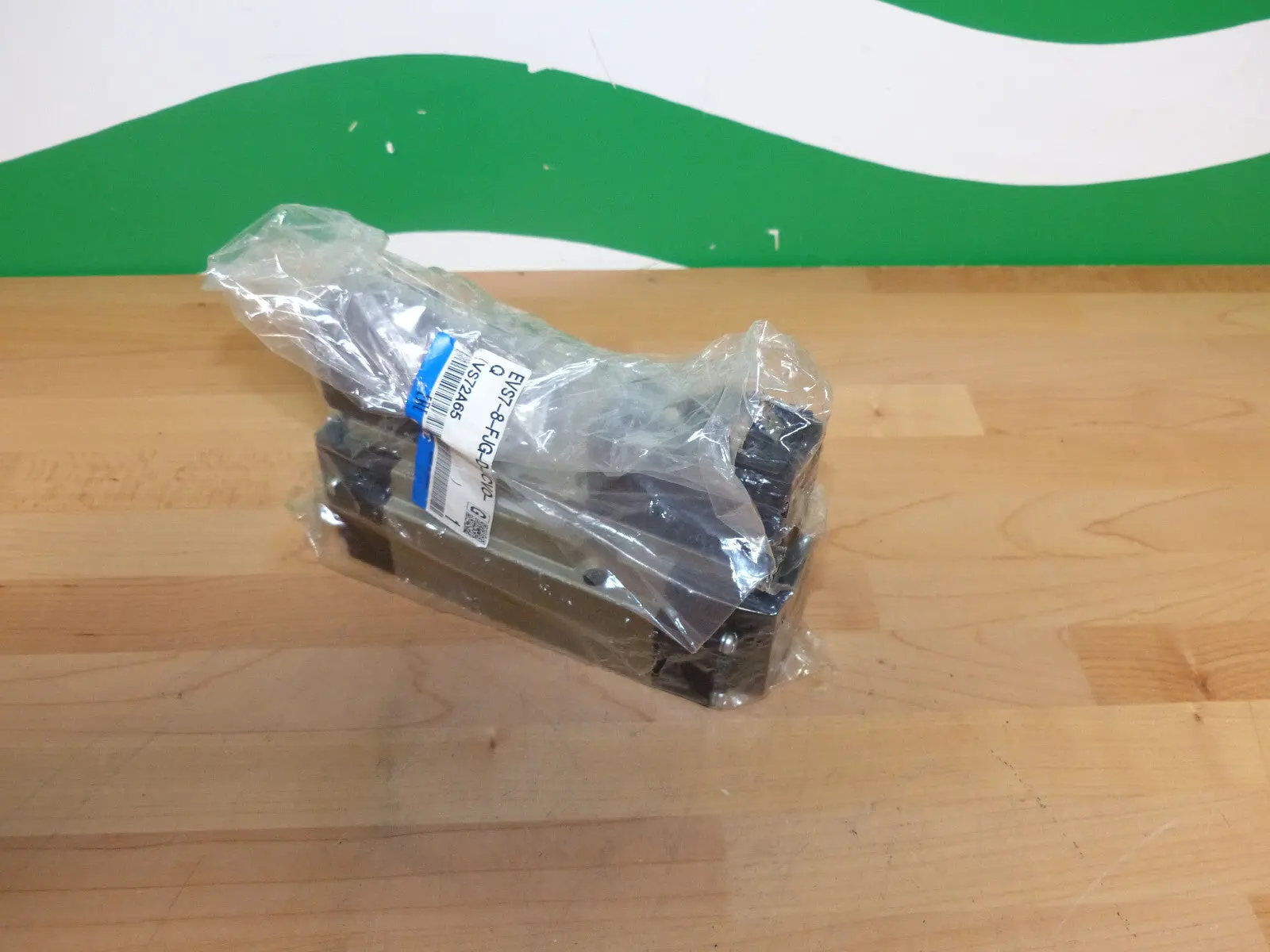 Produktfoto 1 von Magnetventil SMC EVS7-8-FJG-D-3CVO-Q  VS72A65 s.Bilder