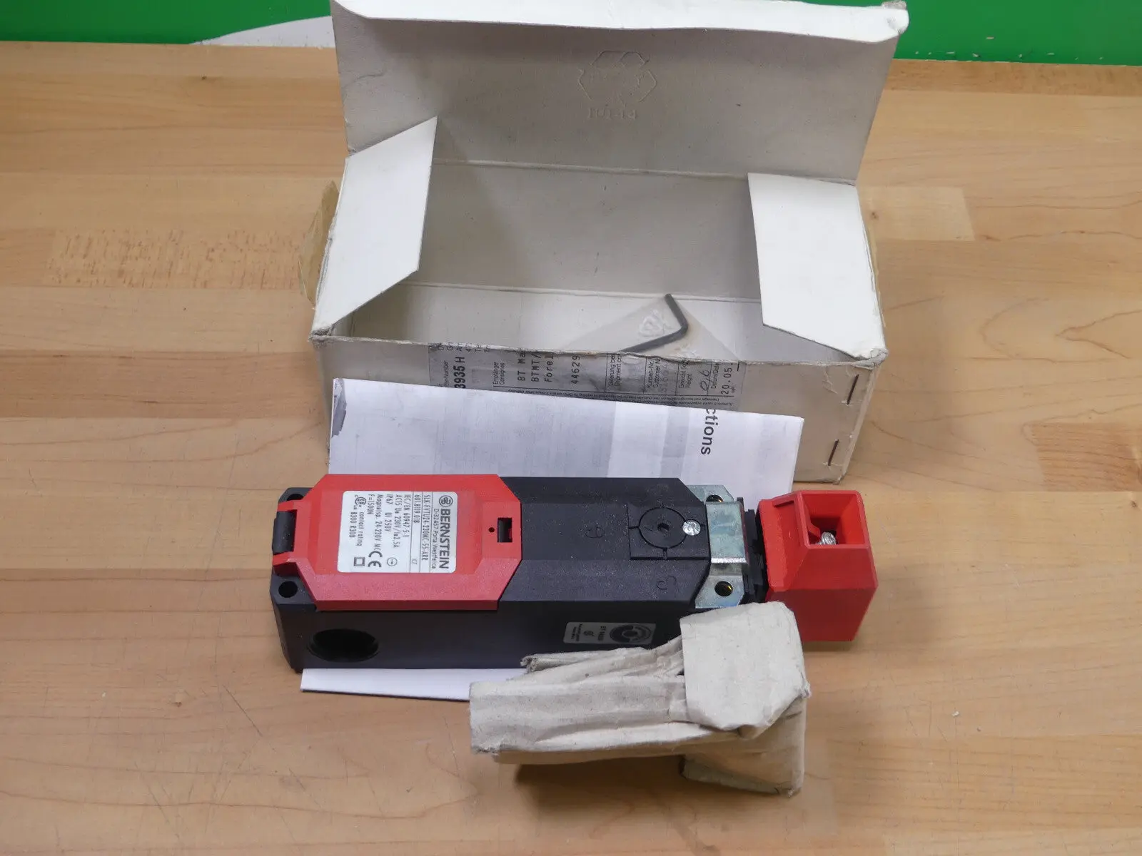 Produktfoto 1 von BERNSTEIN SLK-FVTU24-230MC-55-ARR