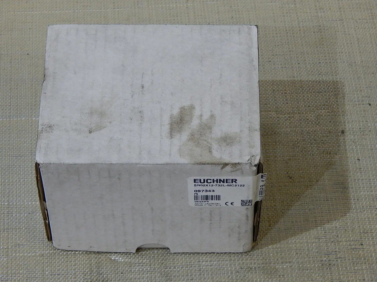 Produktfoto 1 von Euchner Näherungsschalter 00-138-451 SN02X12-732L-MC2122 New