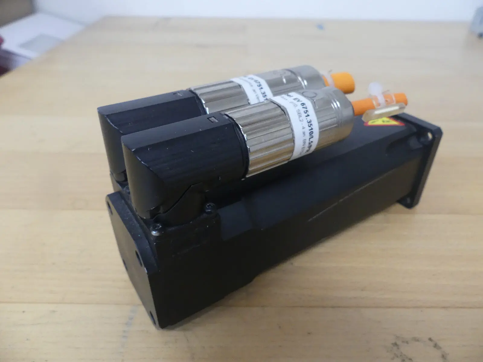 Produktfoto 1 von ESR AC-SERVOMOTOR MR 6929.3572 SN 110491121