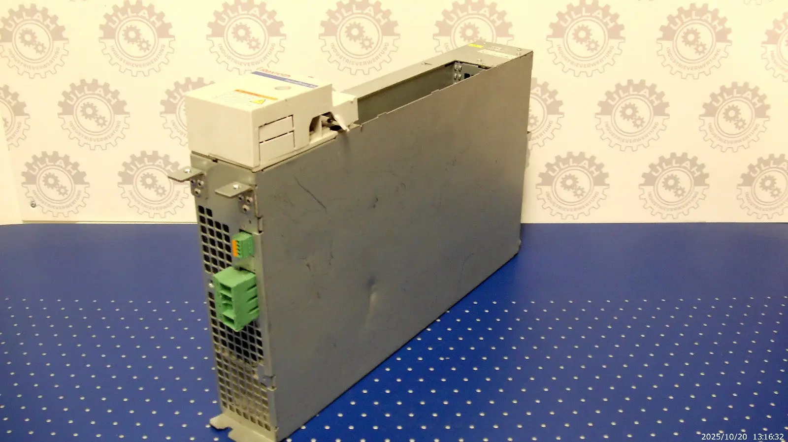 Produktfoto 1 von Rexroth IndraDrive M  HMS01.1N-W0054-A-07-NNNN Leicht beschädigt