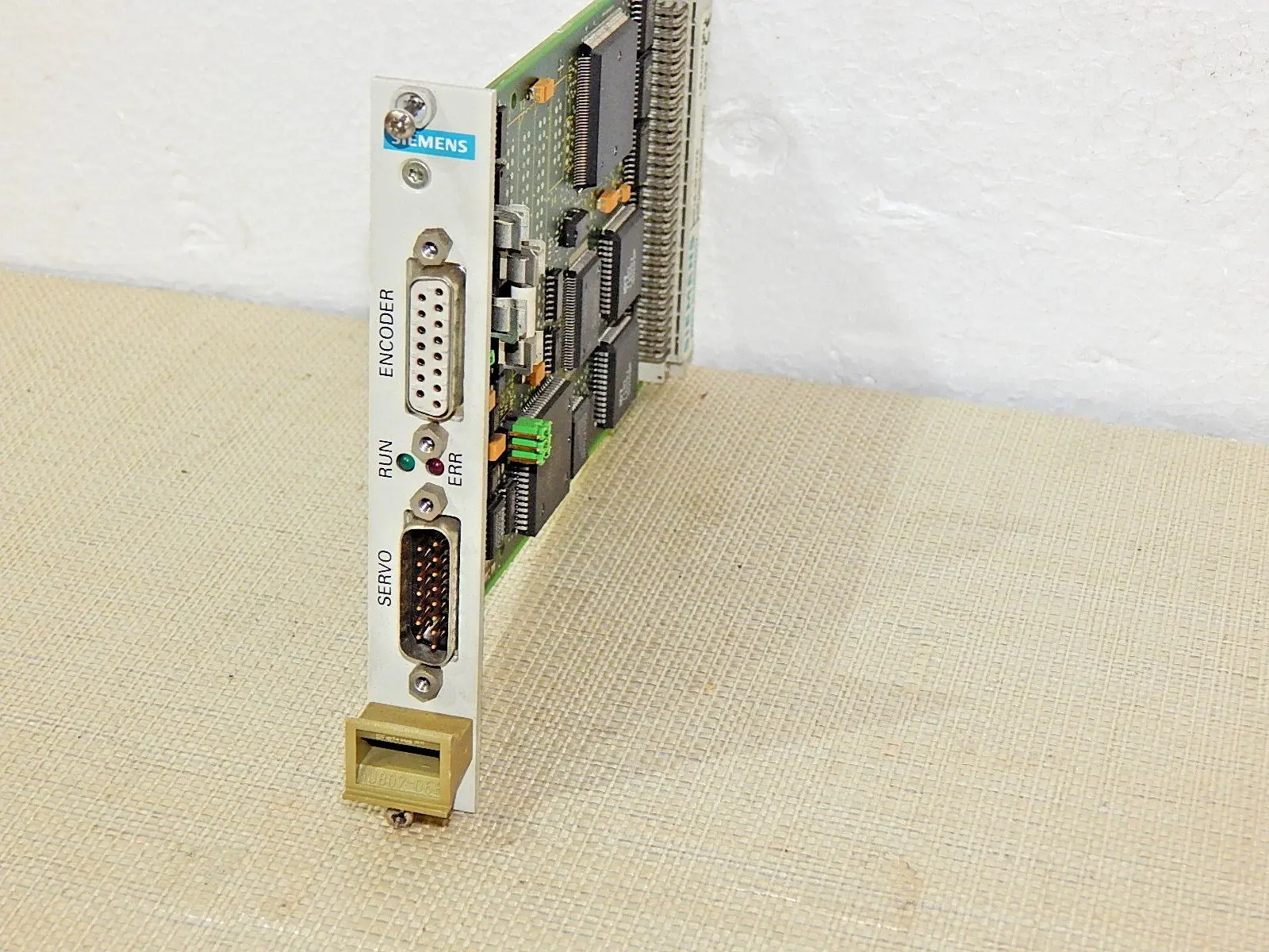 Produktfoto 1 von SIEMENS SMP16-SFT372  6AR1304-0BA00-0AA0 / KS 03  Controllerbaugruppe Used