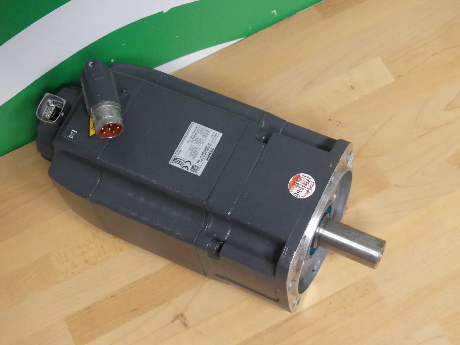 Produktfoto 1 von Siemens 1FK7063-2AF71-1RH1 Servomotor Drehgeber defekt
