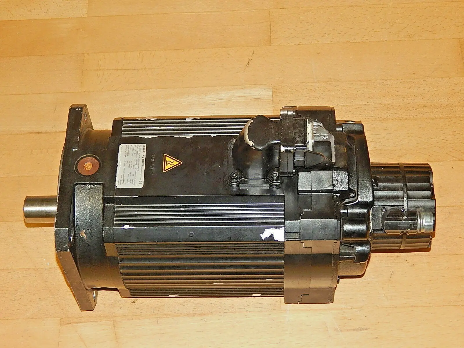 Produktfoto 1 von SEW Eurodrive Servomotor  Typ: CFM112S/BR/HR/TH/AS1H/SB60  Used