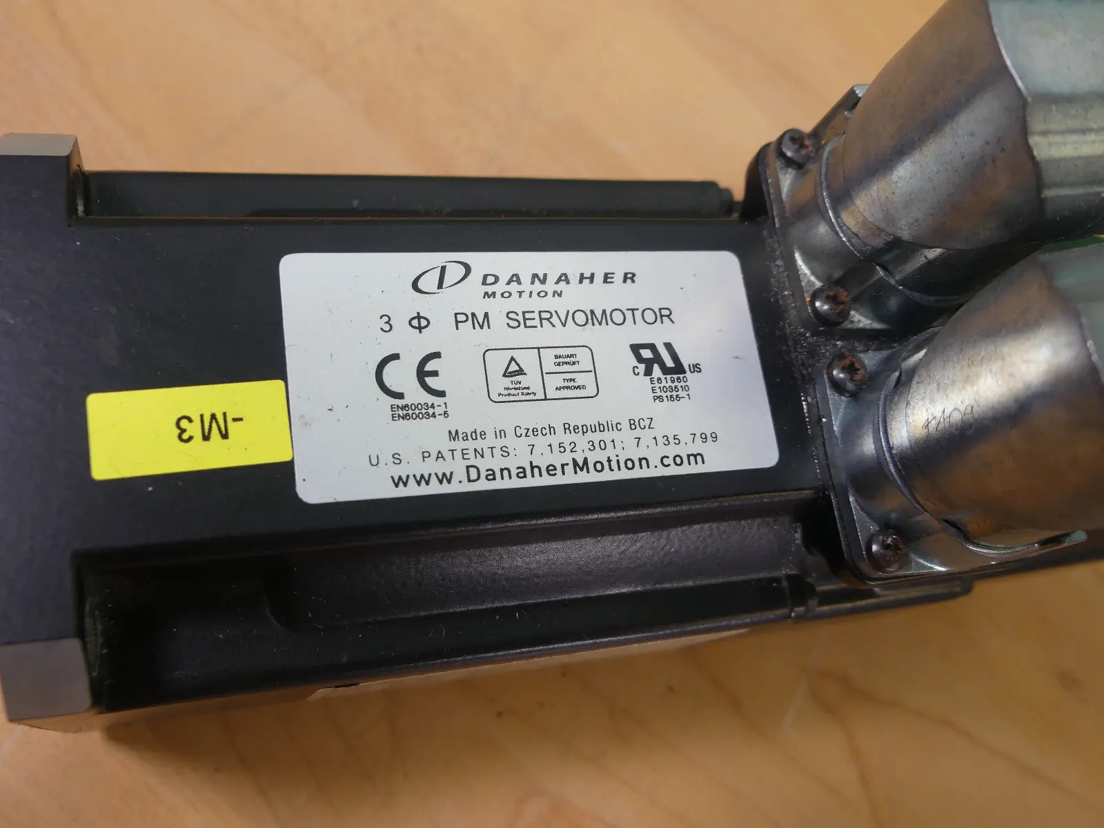 Produktfoto 1 von Kollmorgen Synchron-Servomotor AKM22C-ANB2R-00  Neuwertig
