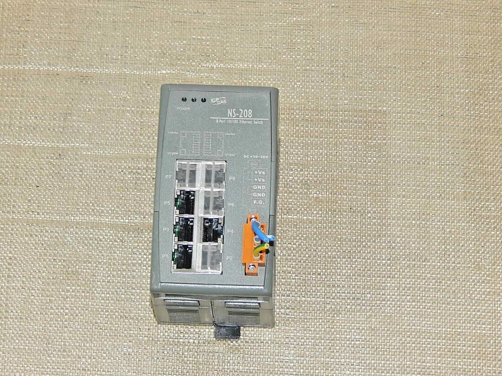 Produktfoto 1 von ICP NS-208  8-Port Ethernet Switch Used
