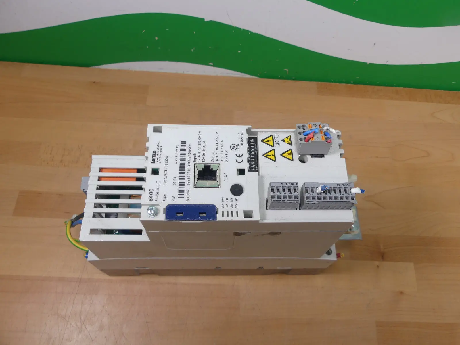 Produktfoto 1 von Lenze E84AVSCE7512SX0 Leicht Beschädgit s.Bilder