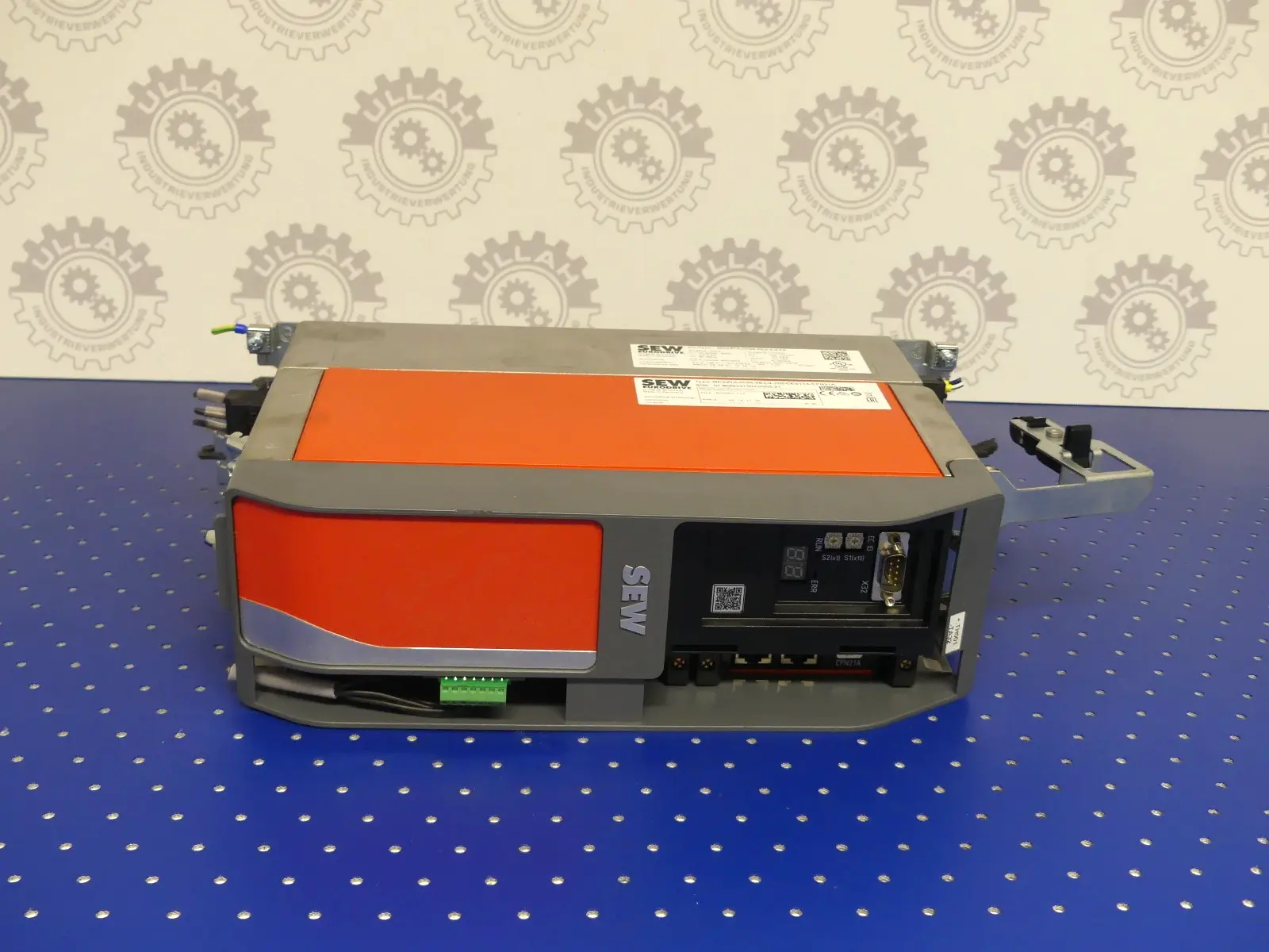Produktfoto 1 von SEW MDX91A-0095-5E3-4-T02/CES11A/CFN21A