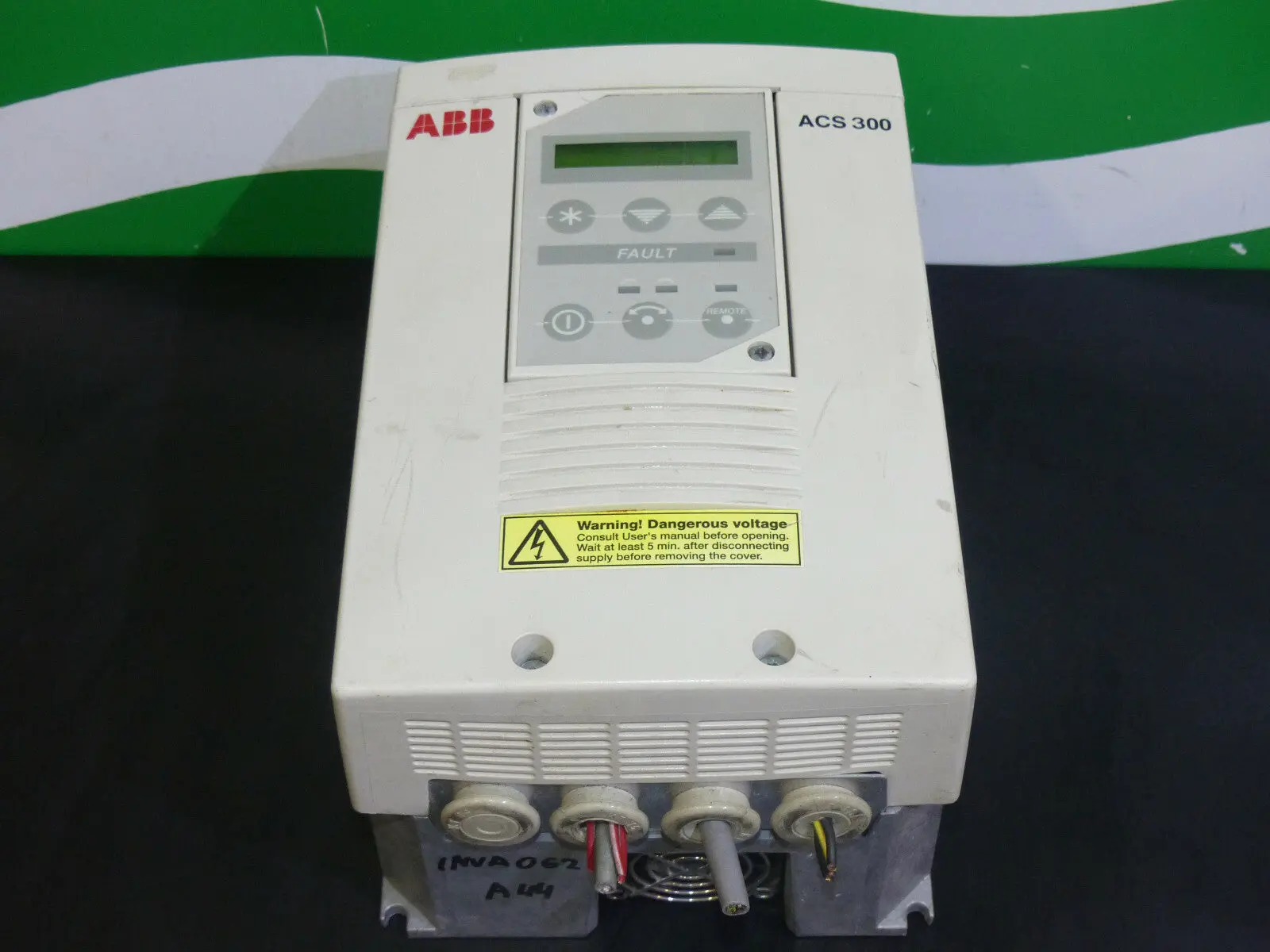 Produktfoto 1 von ABB ACS301-4P9-3