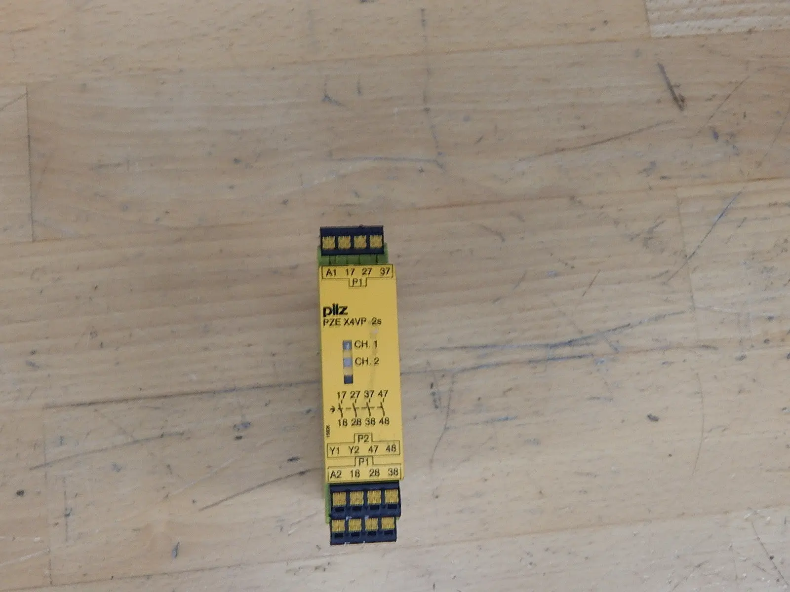 Produktfoto 1 von Pilz PZE X4VP C 2/24VDC  4n/o fix