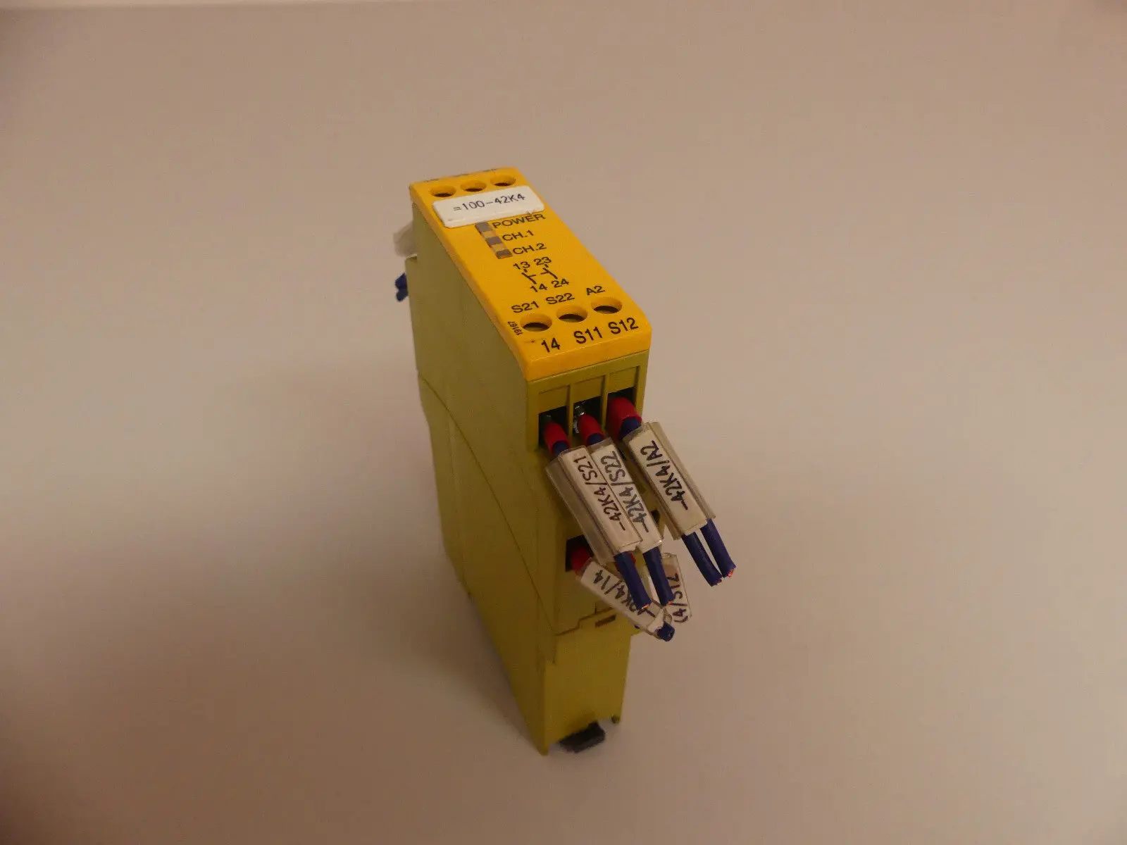 Produktfoto 1 von Pilz PNOZ 24VAC/DC 2n/o  774303
