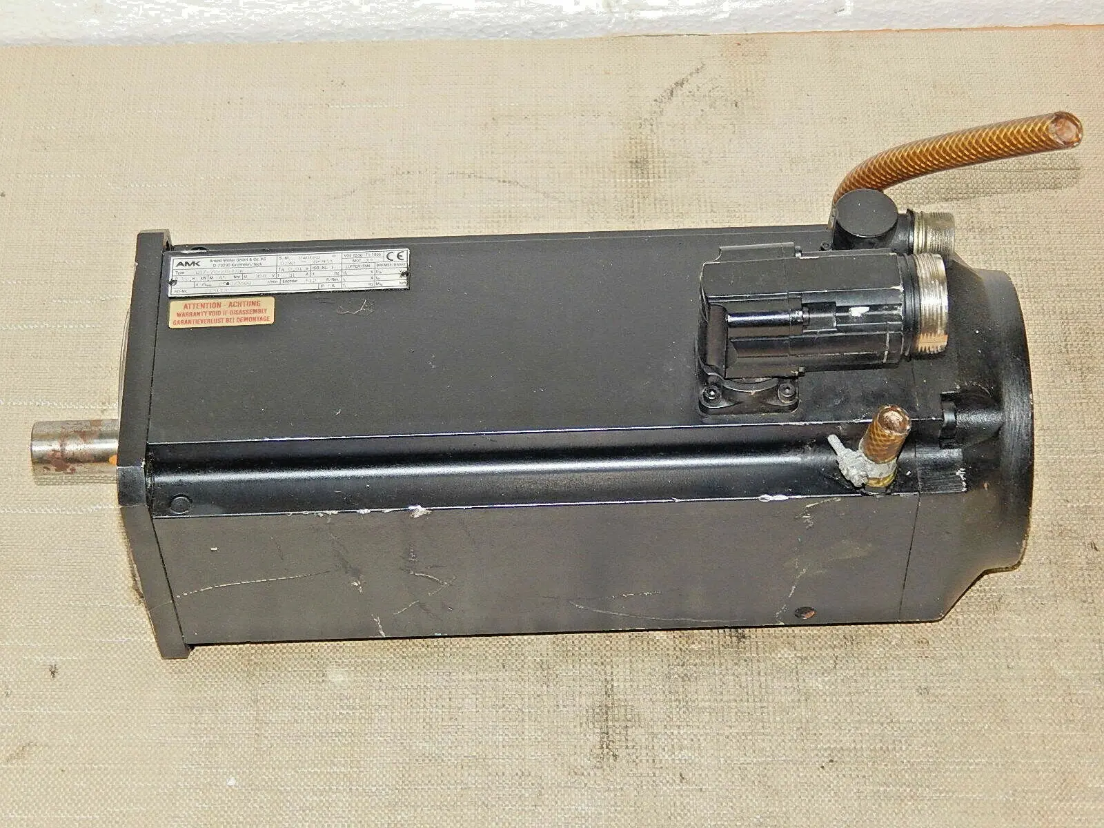 Produktfoto 1 von AMK DT7-72-20-F0W  Servomotor  DT7220F0W  11.8KW S.Nr.D486BD used