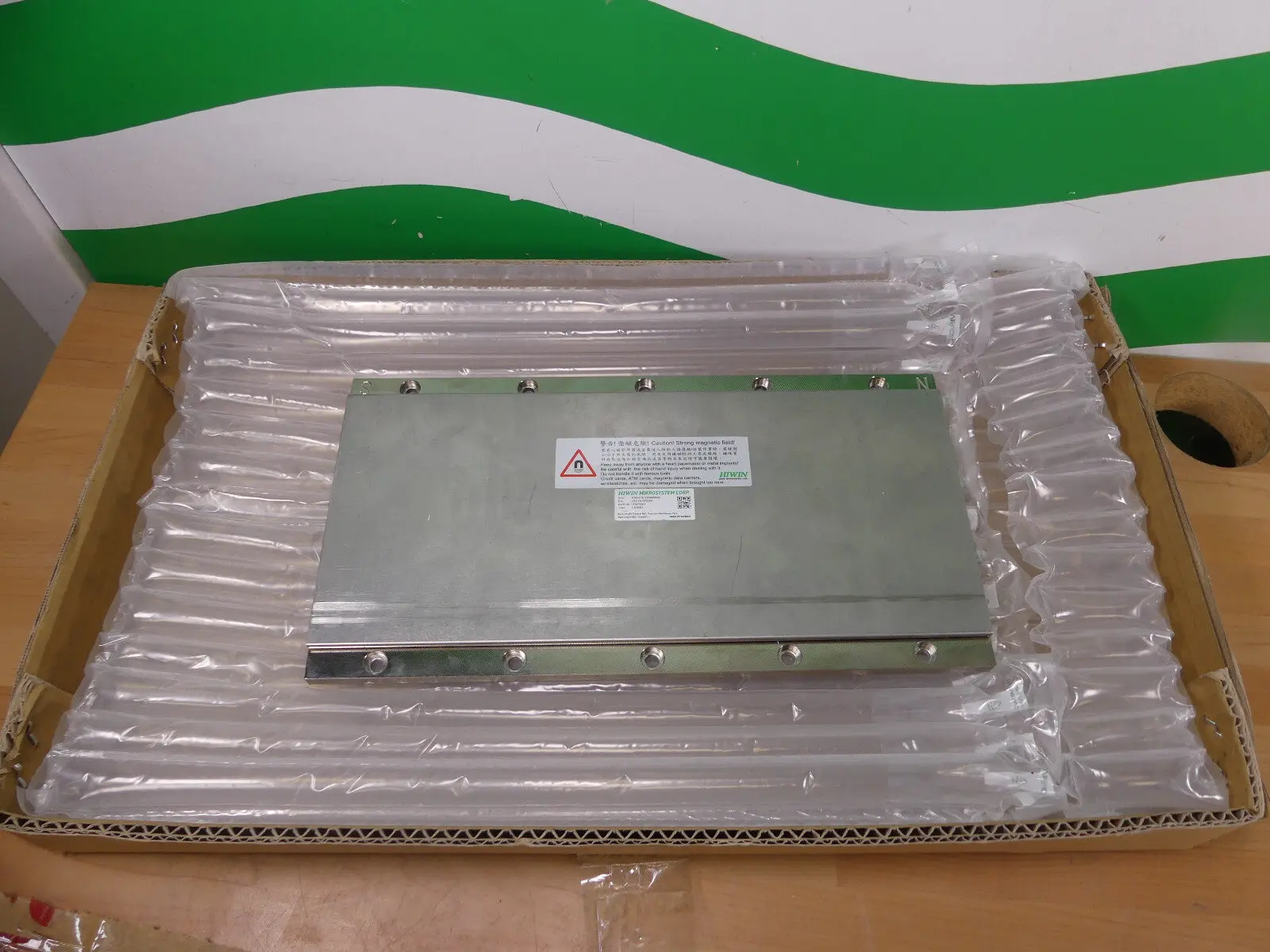 Produktfoto 1 von Hiwin Magnetschienenstatoren  LMS6S3  SS63D0A2 für Linearmotor DWG No:M18723A1